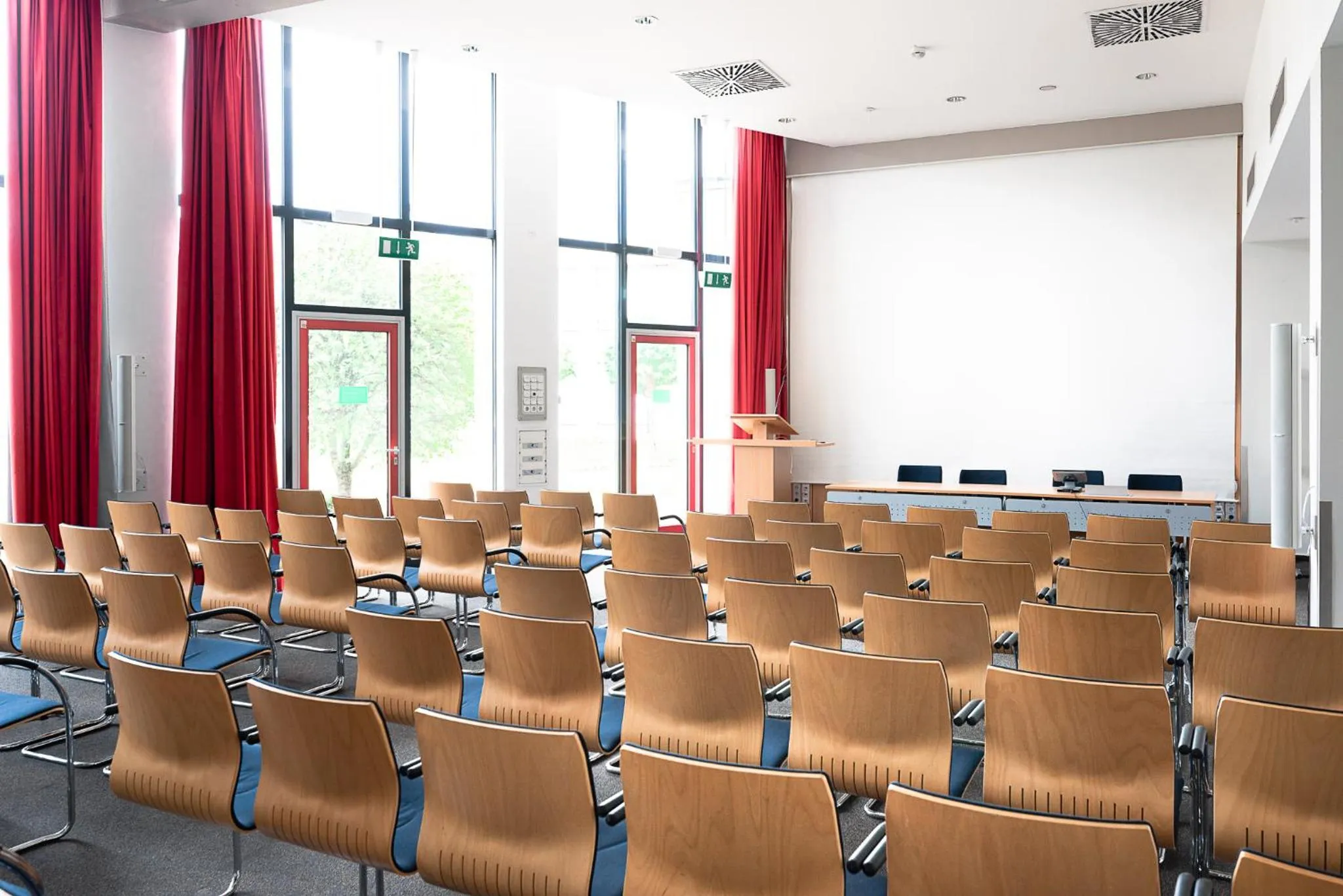 Business facilities in Greet hotel Darmstadt - an Accor hotel -