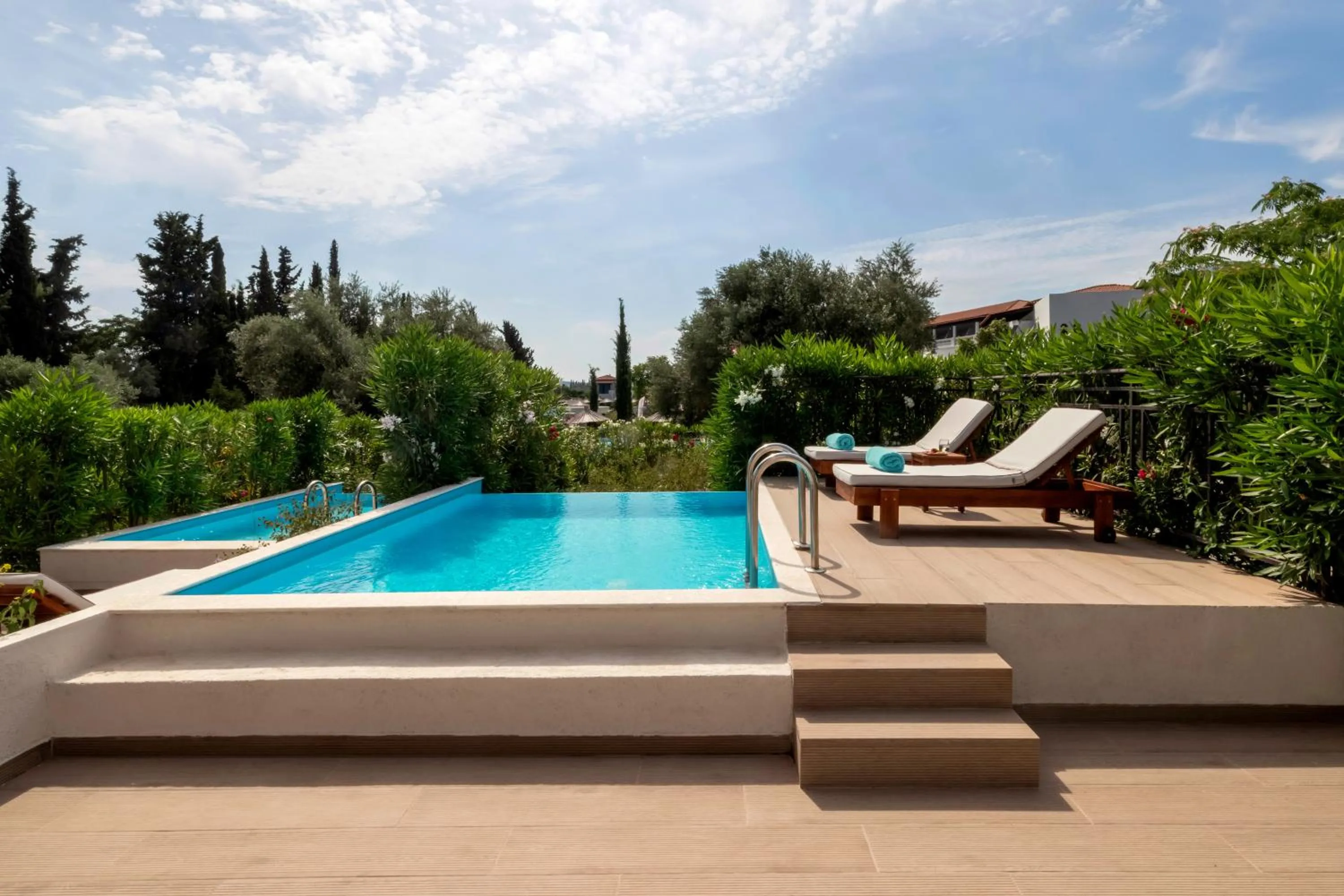 Swimming pool in Zeus Eretria Resort