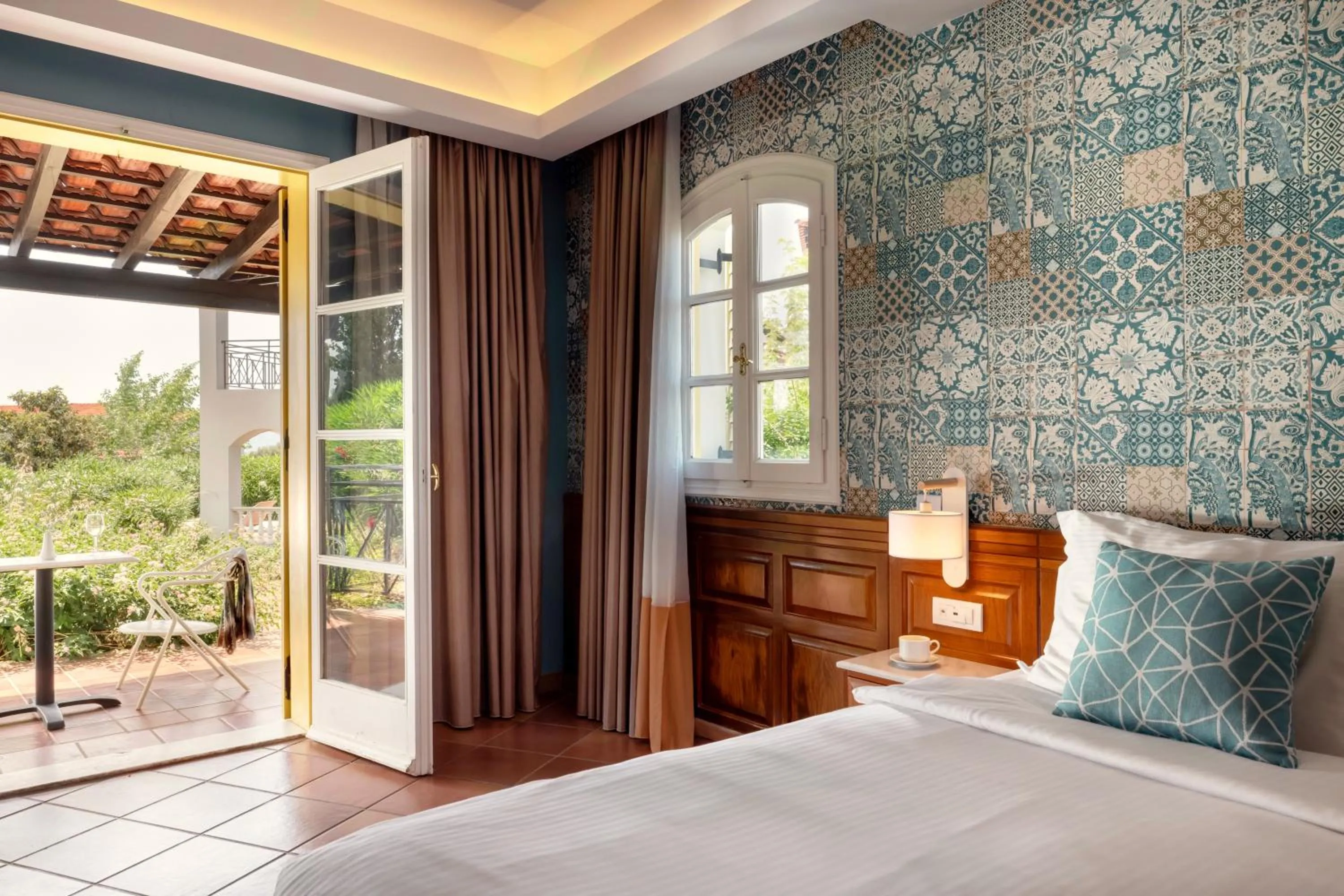 Bedroom, Bed in Zeus Eretria Resort