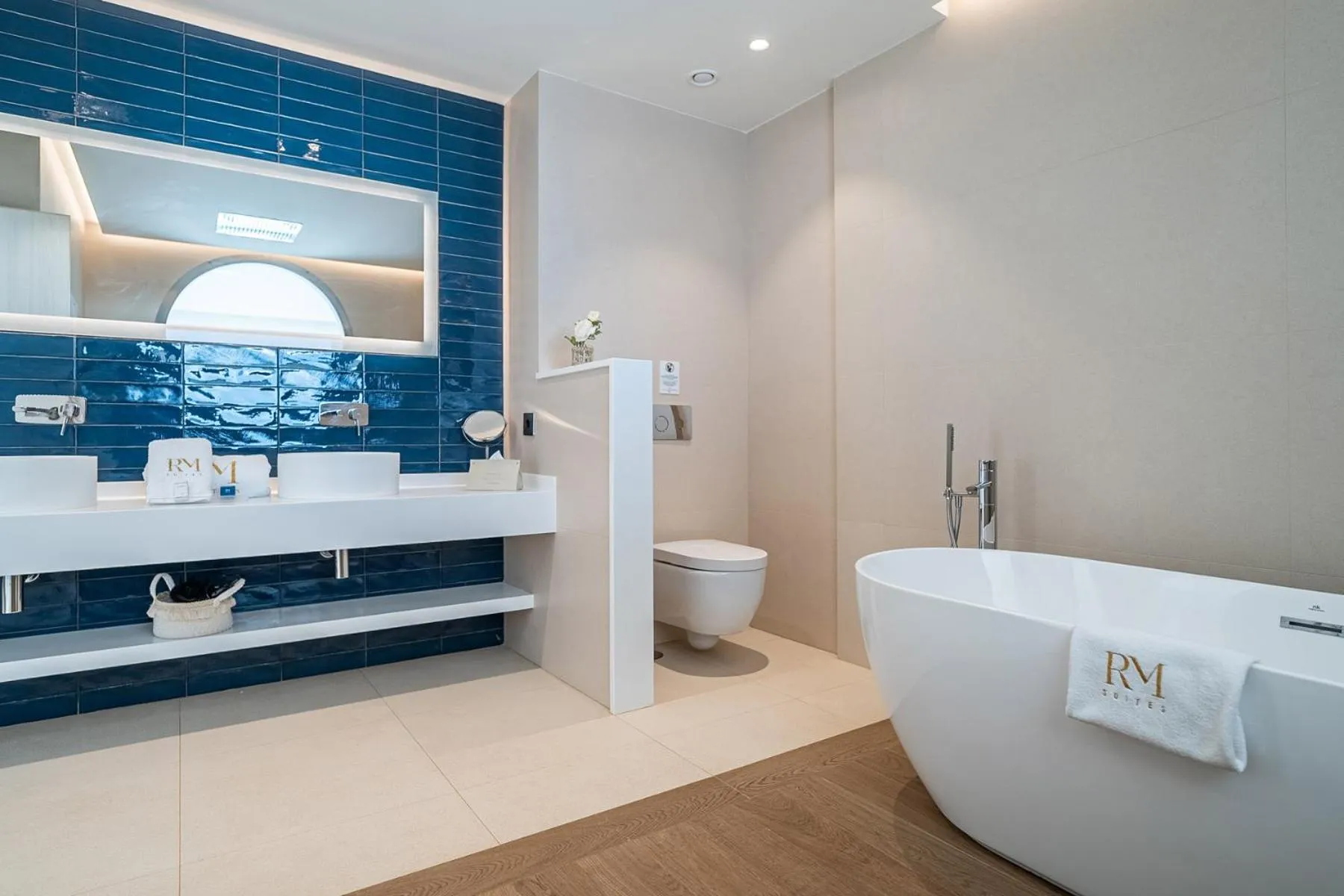 Bathroom in Royal Marina Suites Boutique Hotel - Adults Only