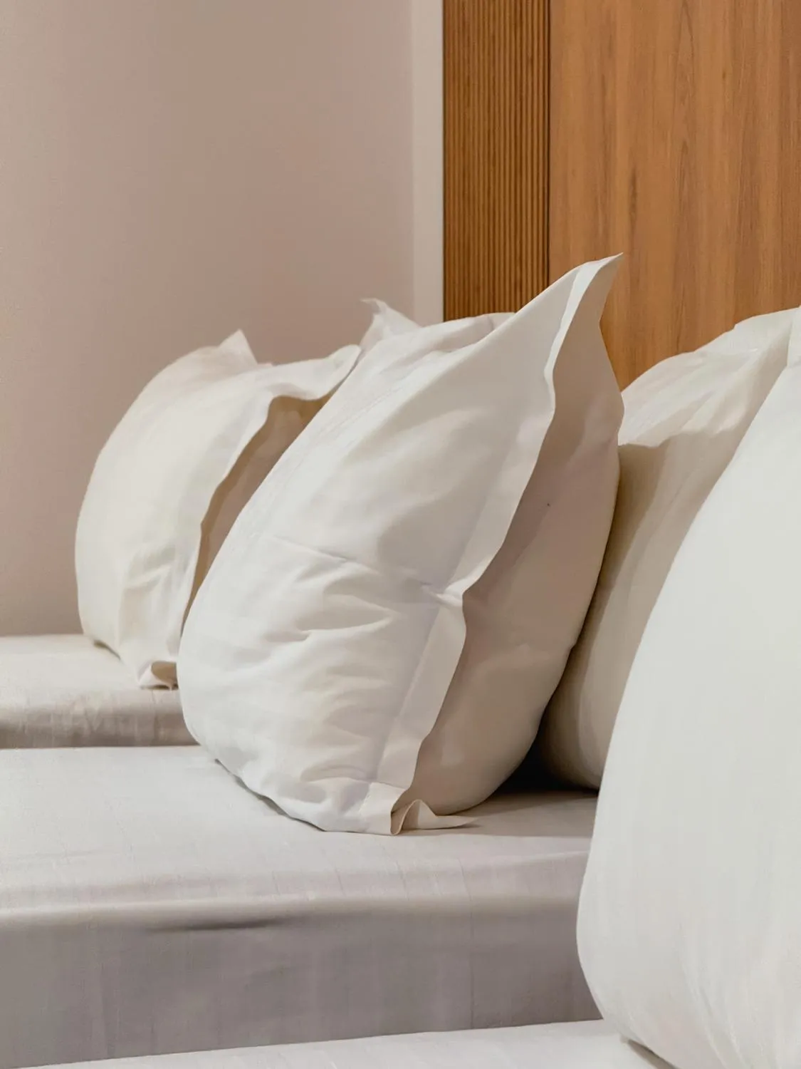 Bedroom, Bed in Musafir Hotel