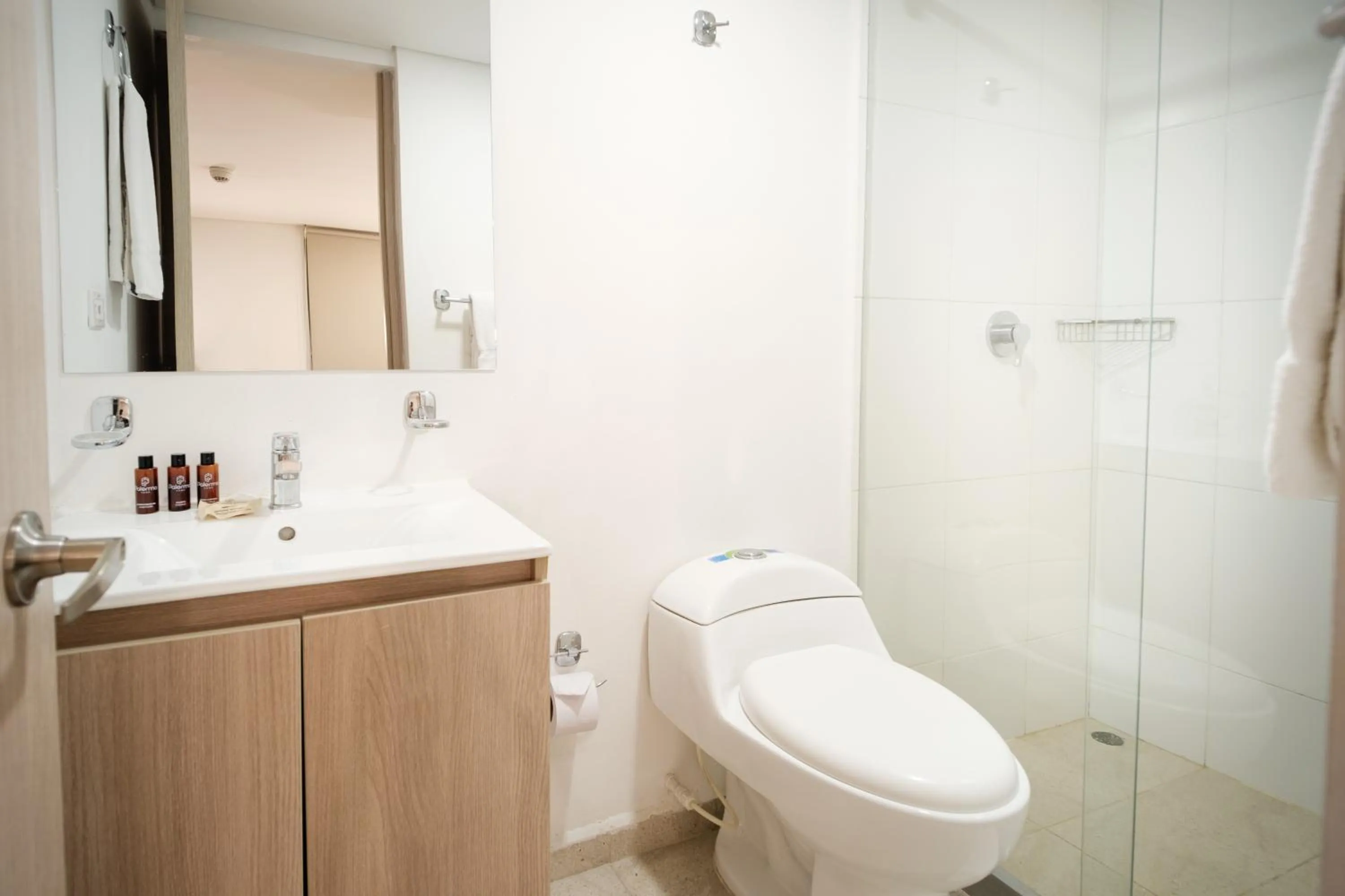 Bathroom in Palermo Home Bogota & Art Gallery