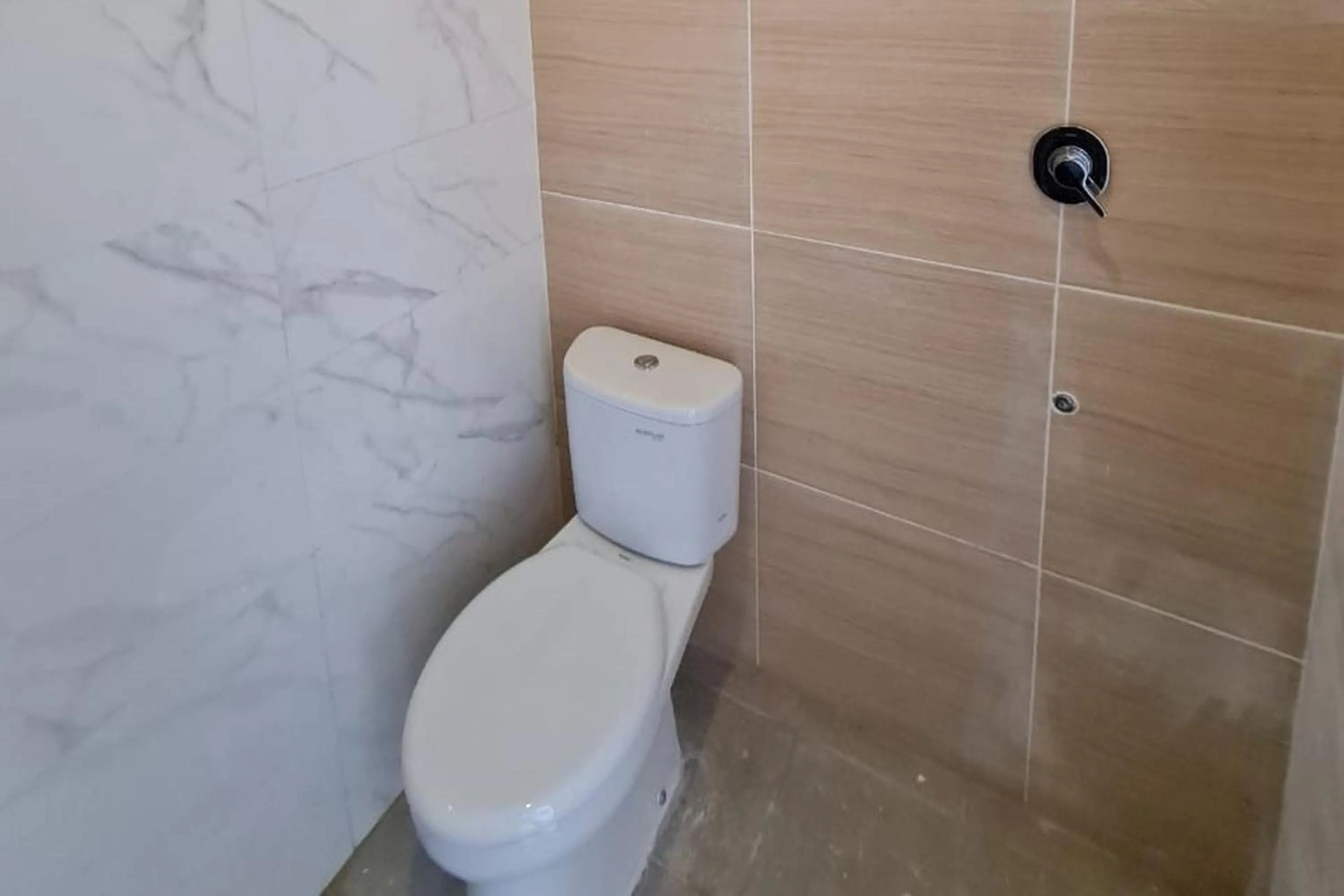 Bathroom in Krisan Guest House Syariah Banjarbaru Mitra RedDoorz