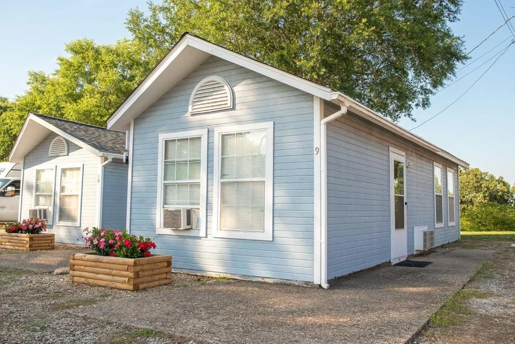 Property building in Mountain View Guest Motel