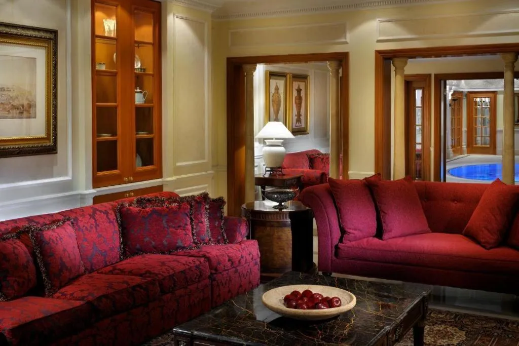 Living room in The Bristol Hotel by Royal Orchid Hotel Management