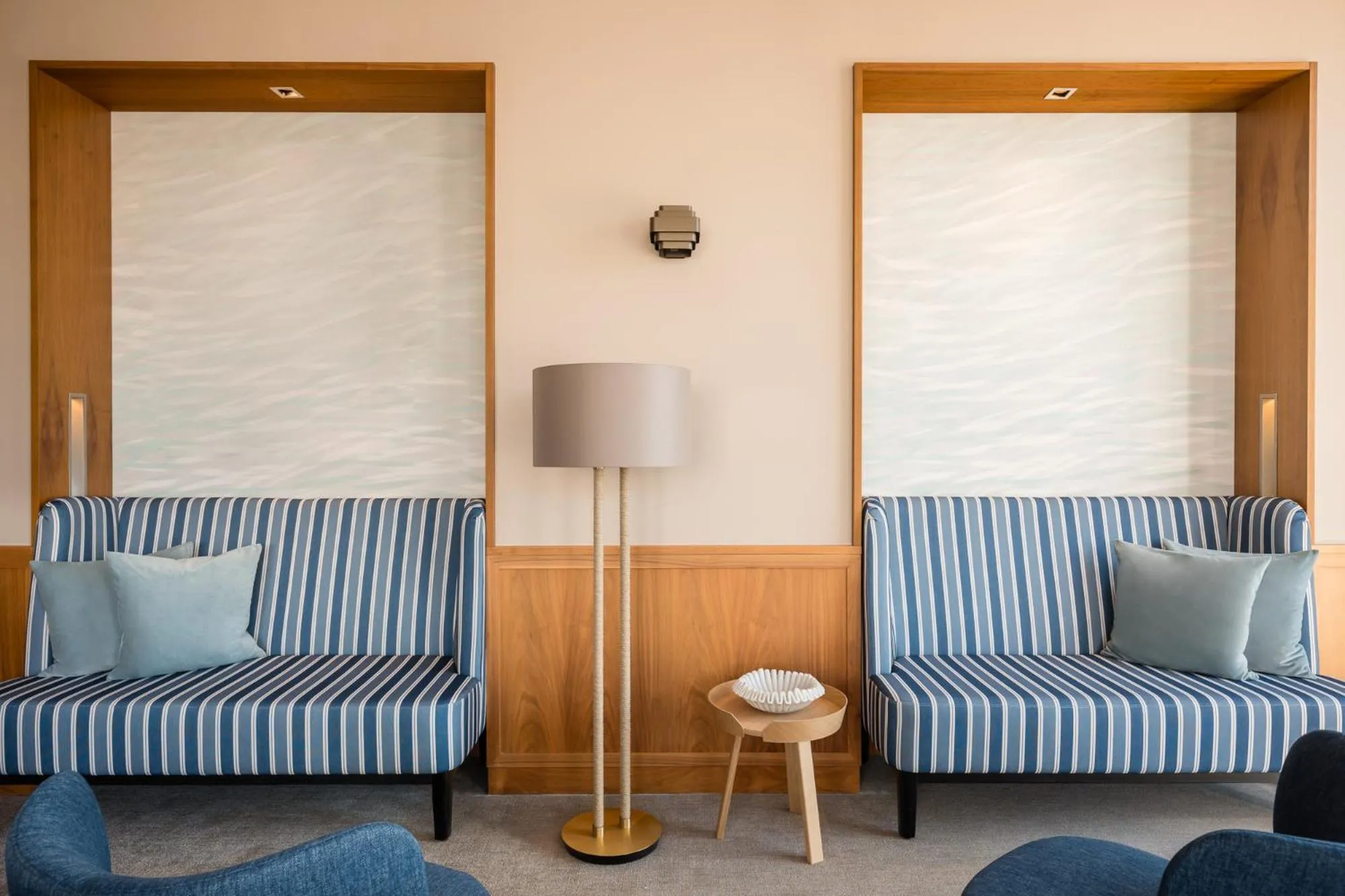 Lounge or bar in Lindner Hotel Boltenhagen, part of JdV by Hyatt