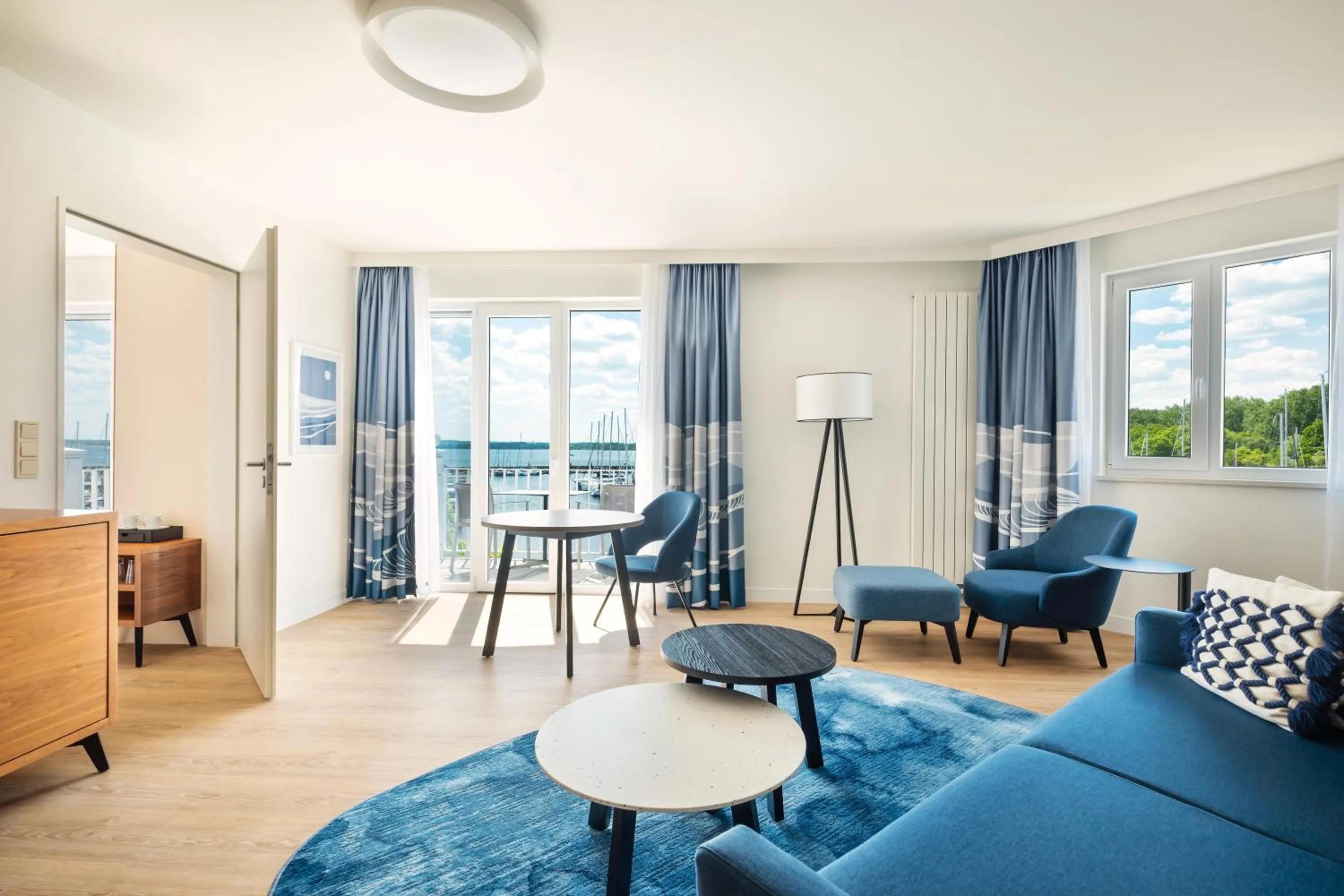 Living room in Lindner Hotel Boltenhagen, part of JdV by Hyatt