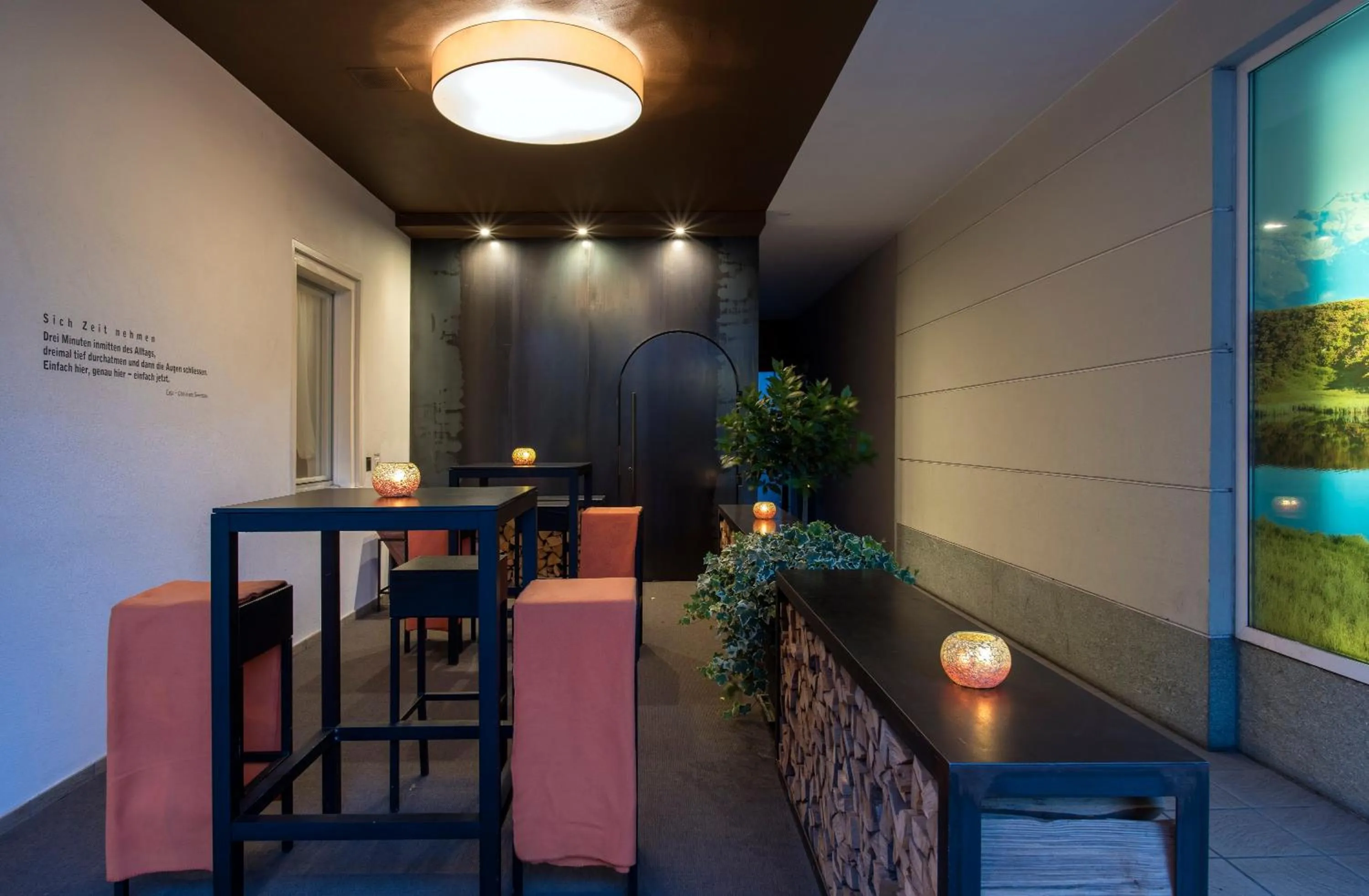 Lounge or bar in Hotel Weiss Kreuz