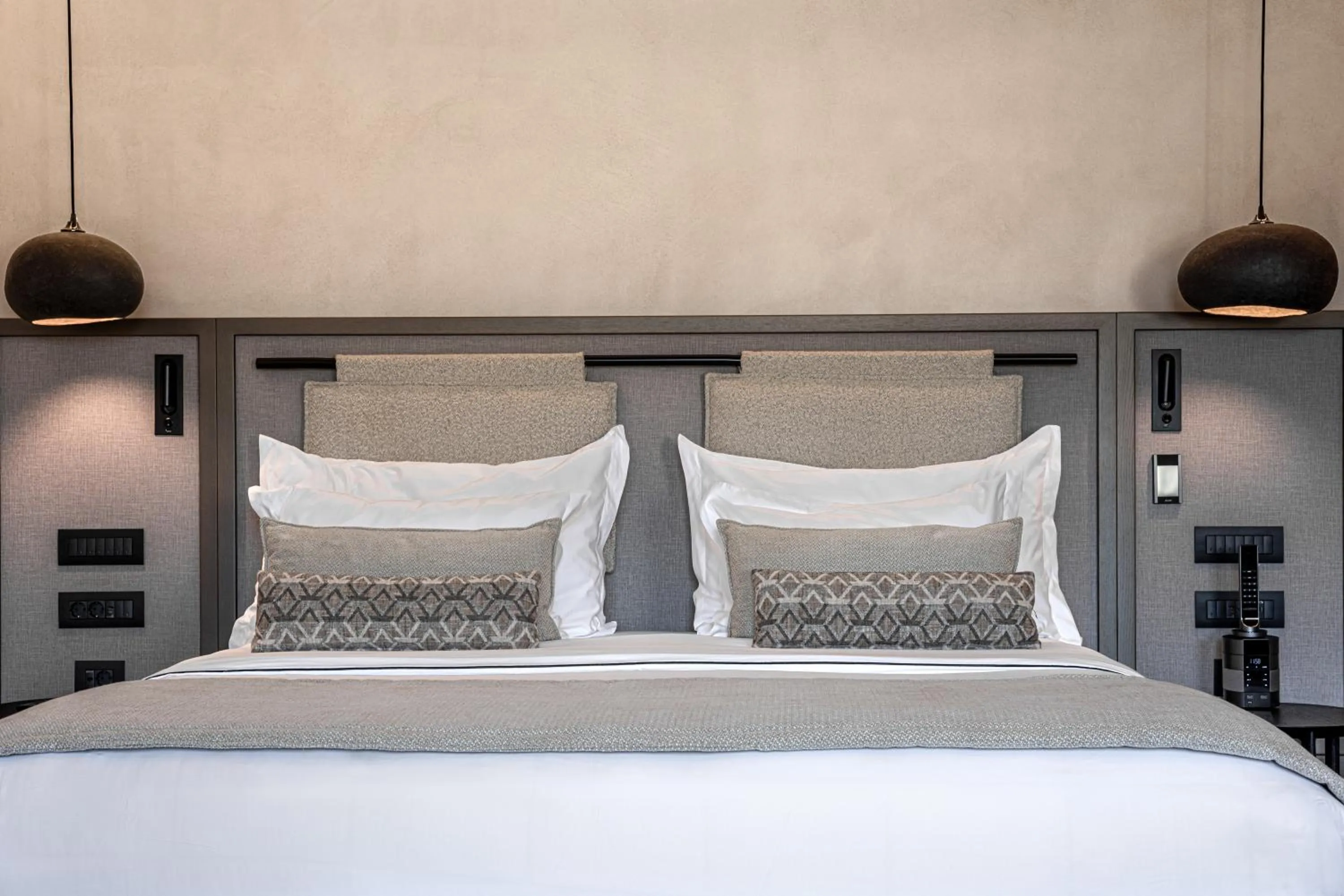 Bed in Aeonic Suites and Spa