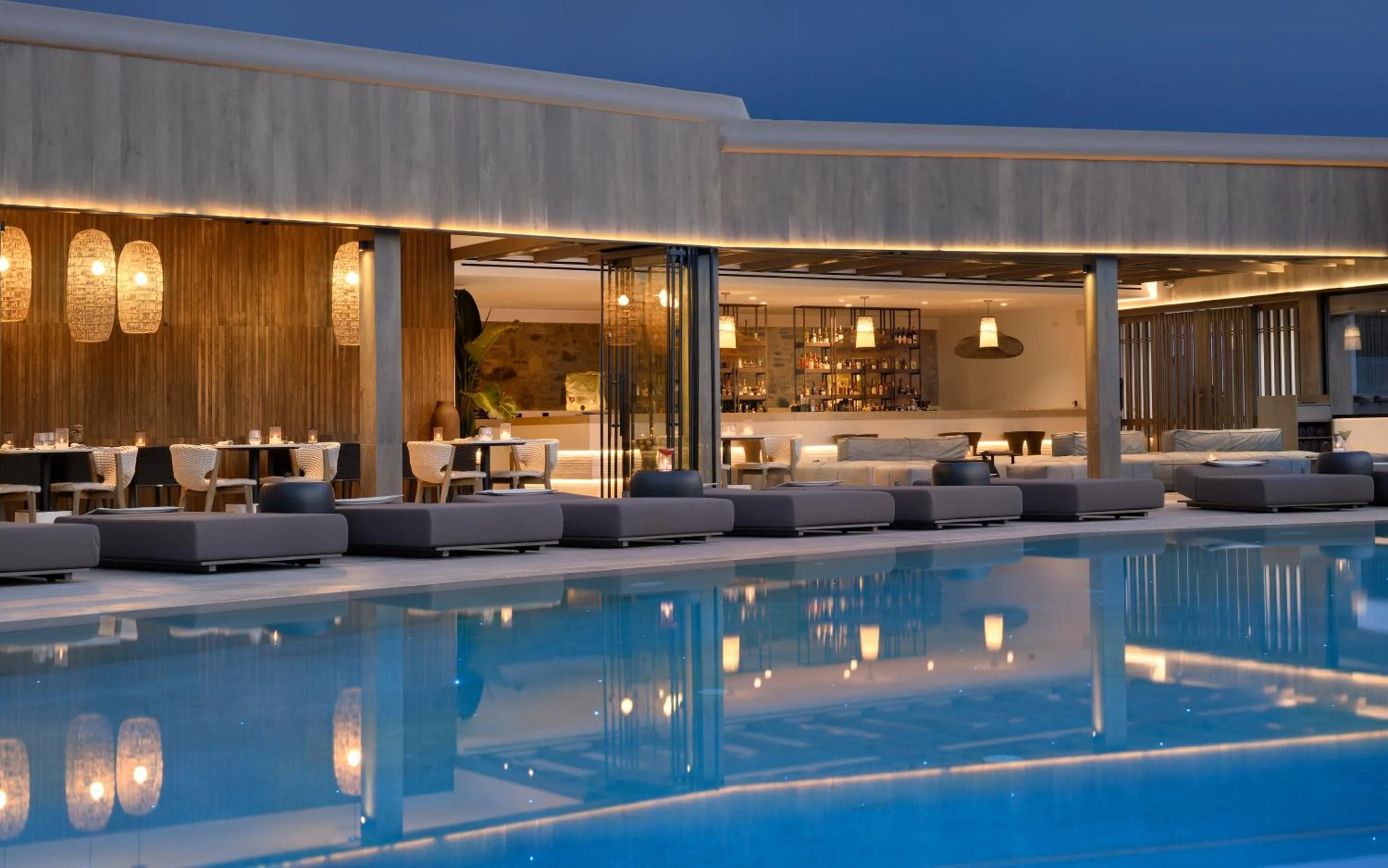 Restaurant/places to eat in Aeonic Suites and Spa