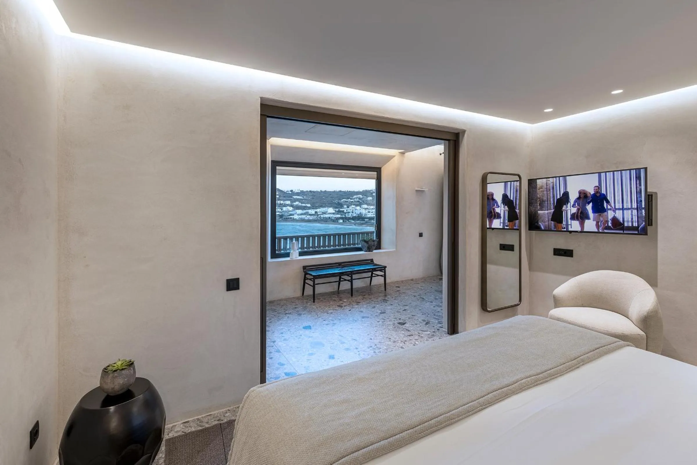 Bedroom, Bed in Aeonic Suites and Spa