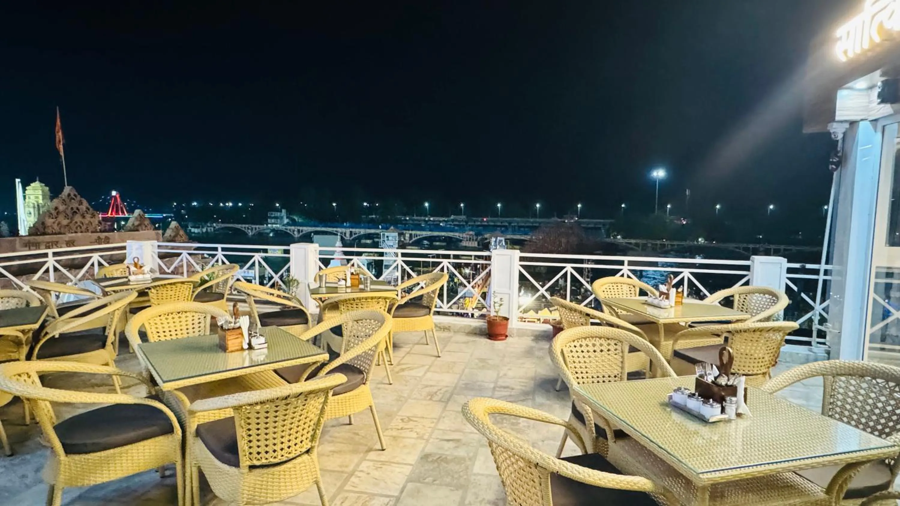 Restaurant/places to eat in The Reverent Ganga