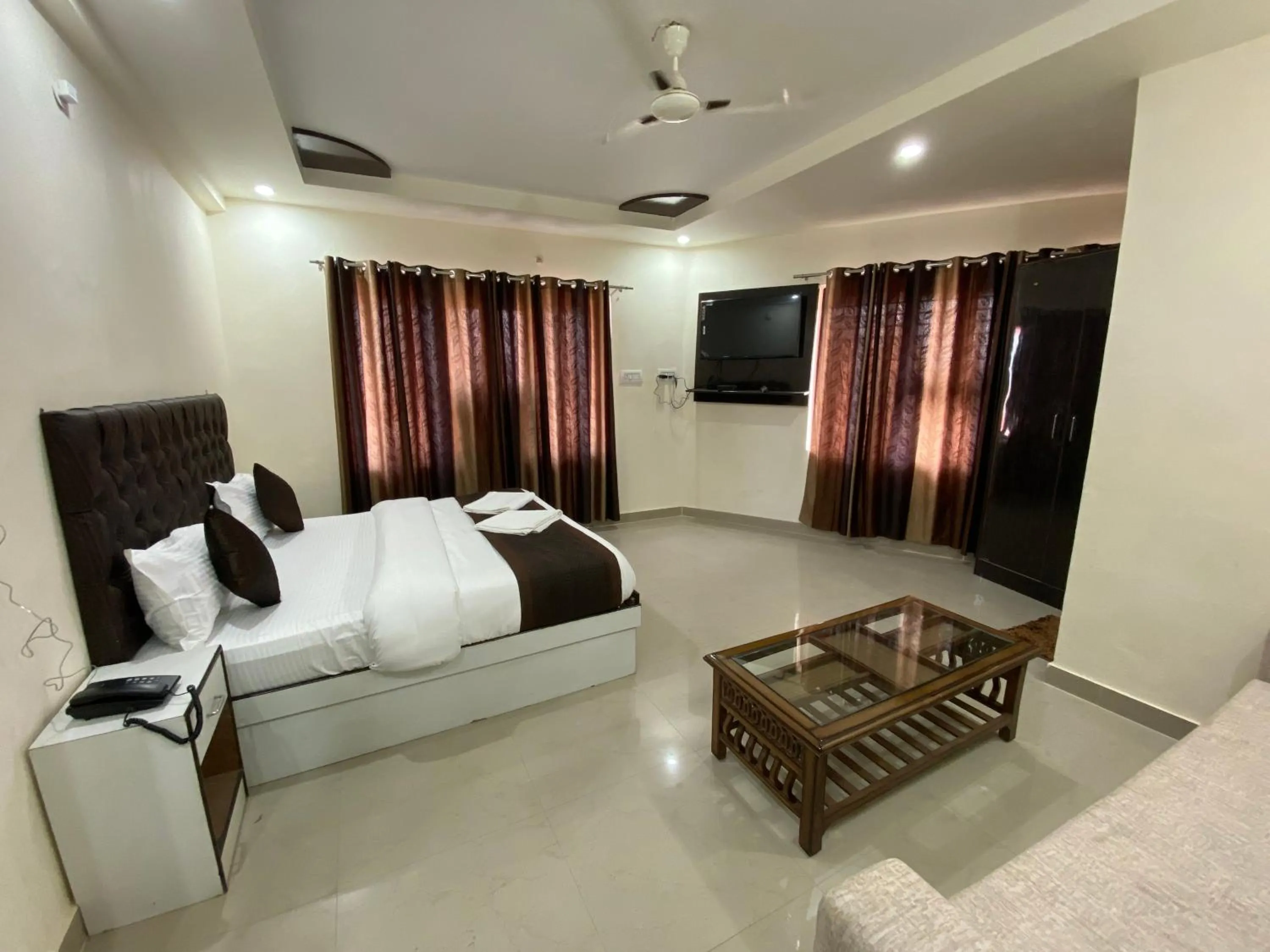 Bed in The Reverent Ganga