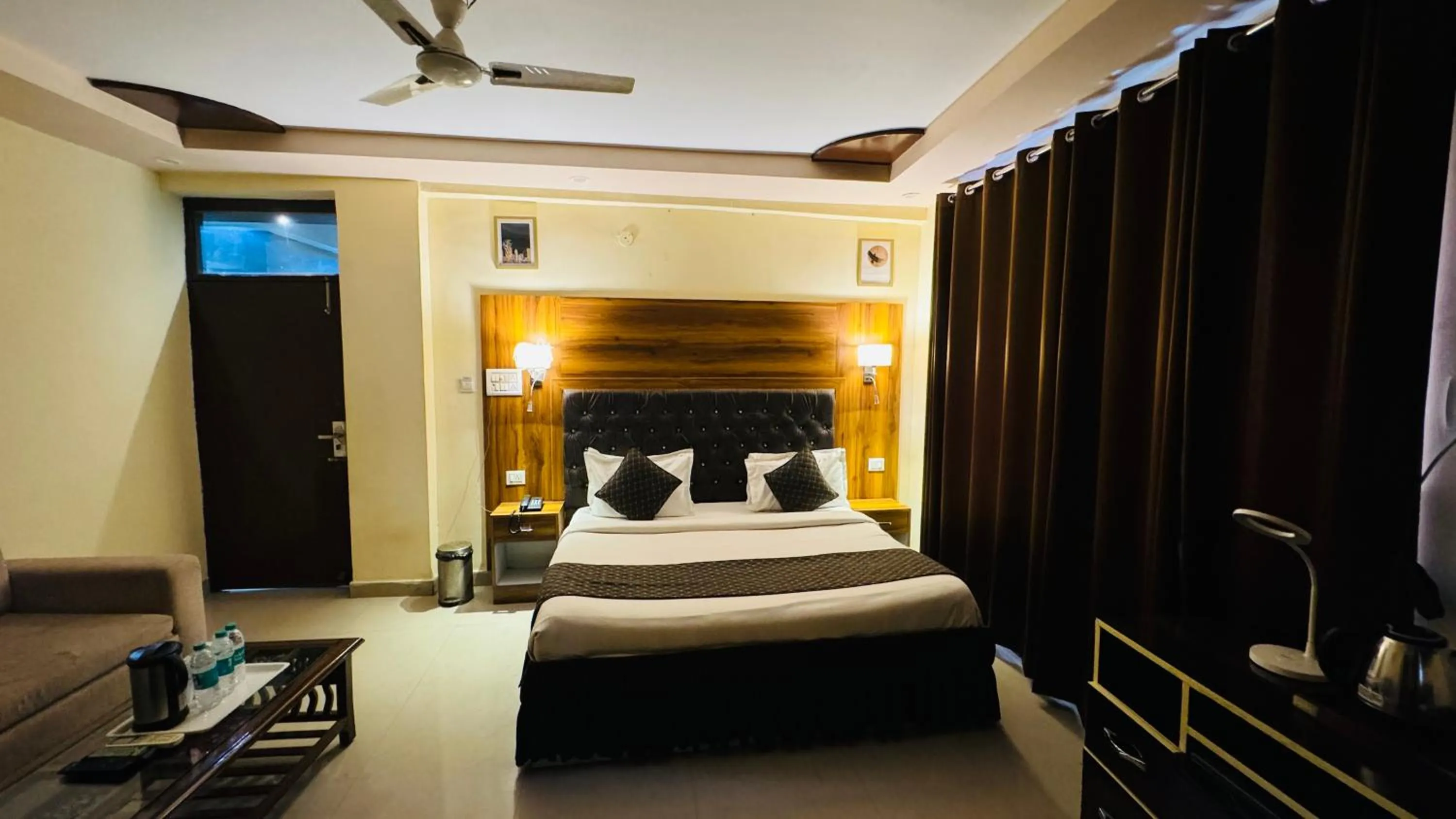 Bed in The Reverent Ganga