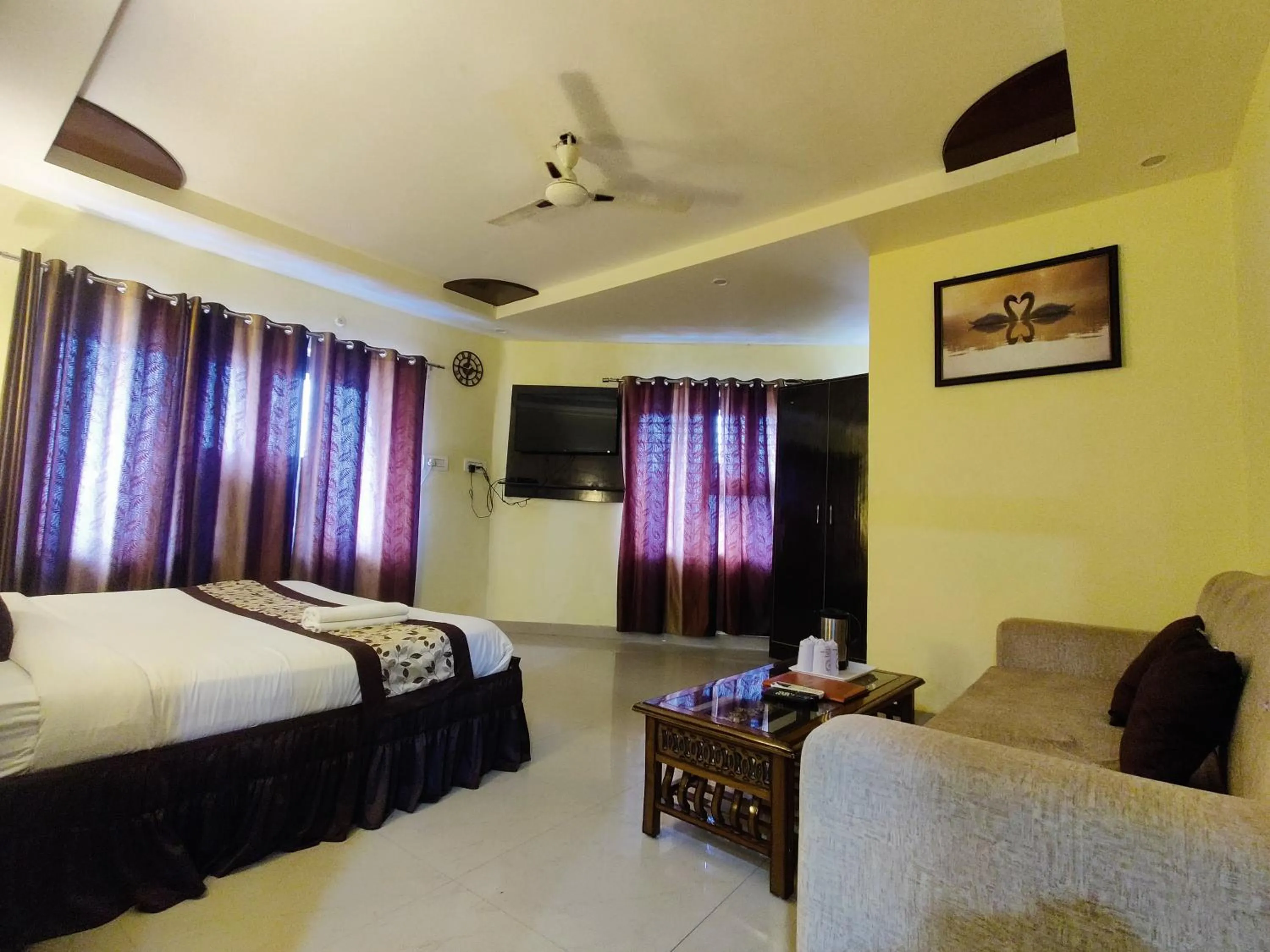 Photo of the whole room, Bed in The Reverent Ganga