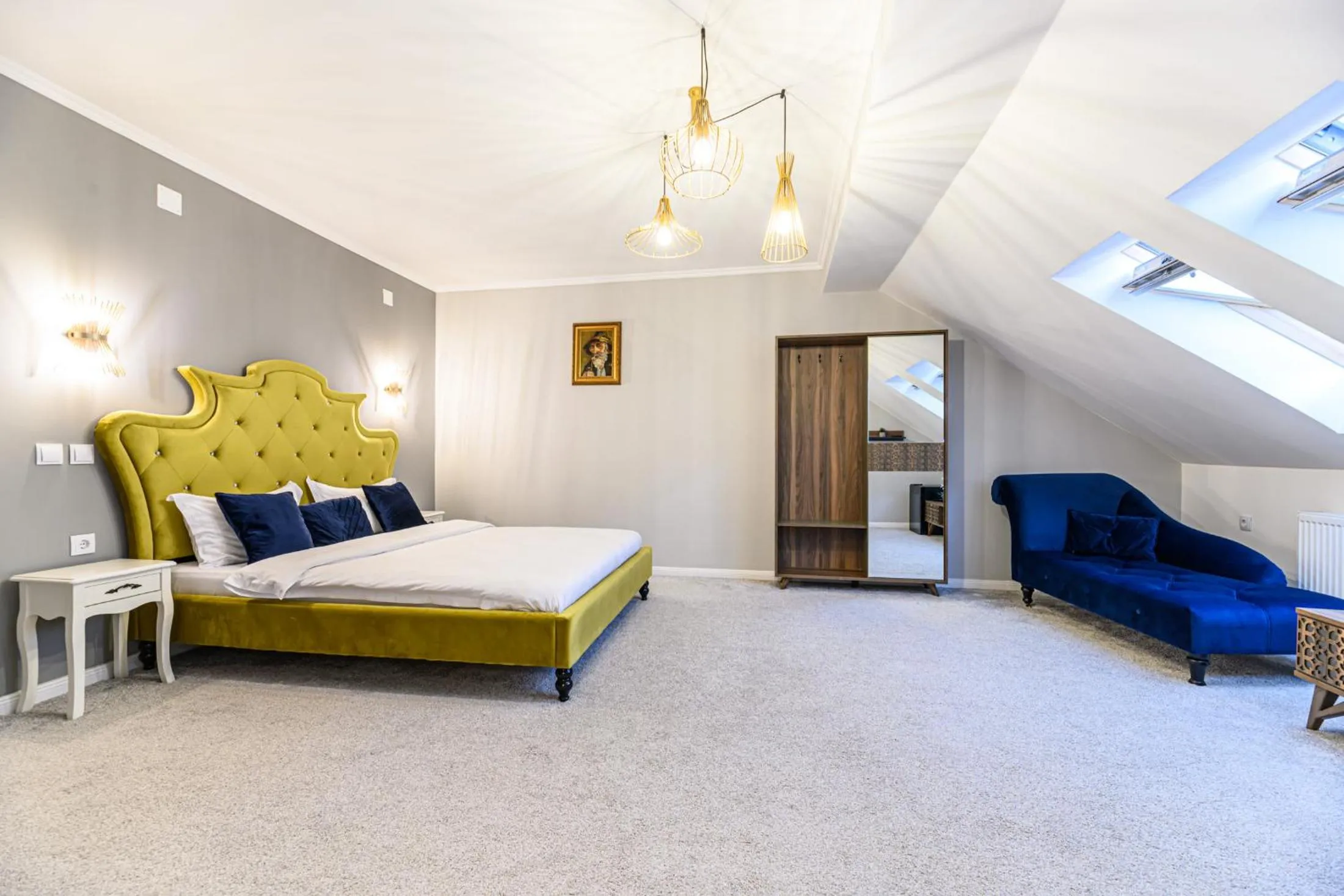 Photo of the whole room, Bed in Dallure House Boutique Brasov