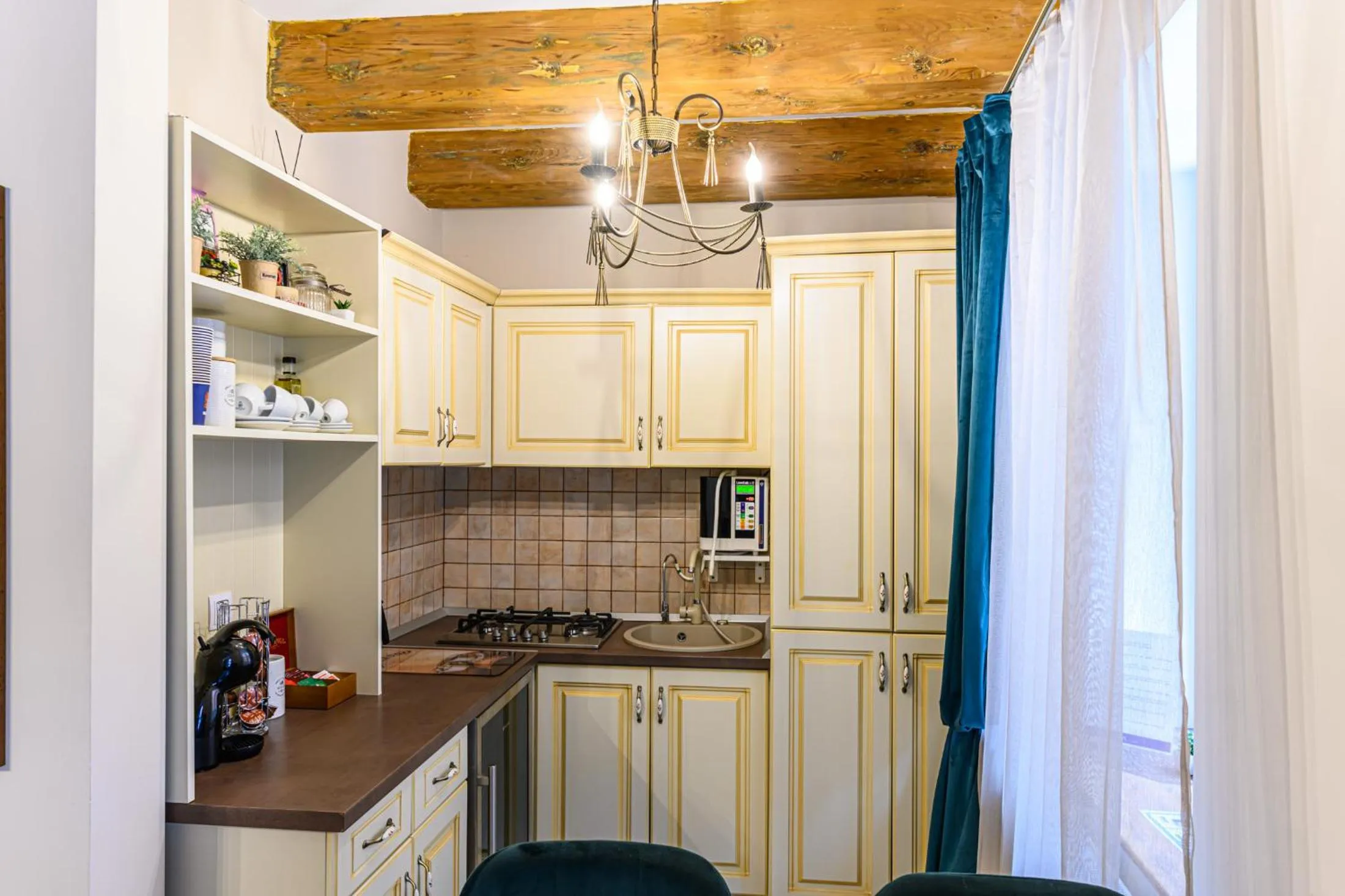 Coffee/tea facilities in Dallure House Boutique Brasov