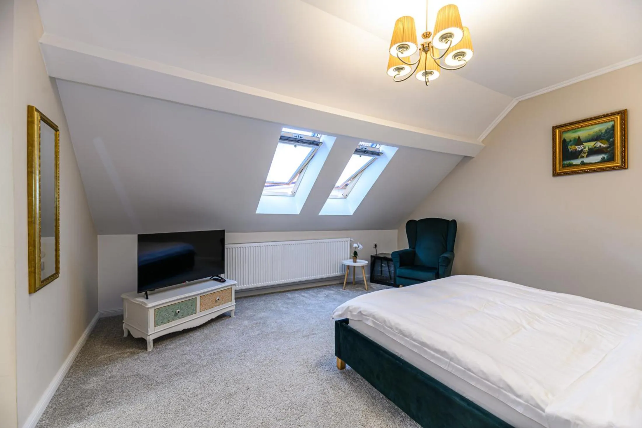 Bed in Dallure House Boutique Brasov