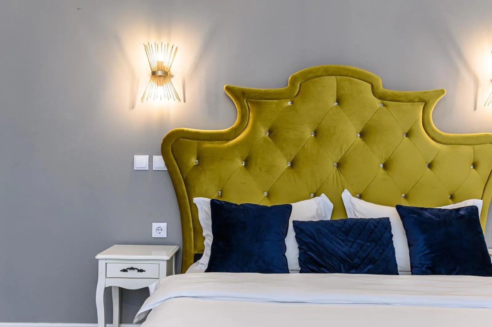 Bed in Dallure House Boutique Brasov