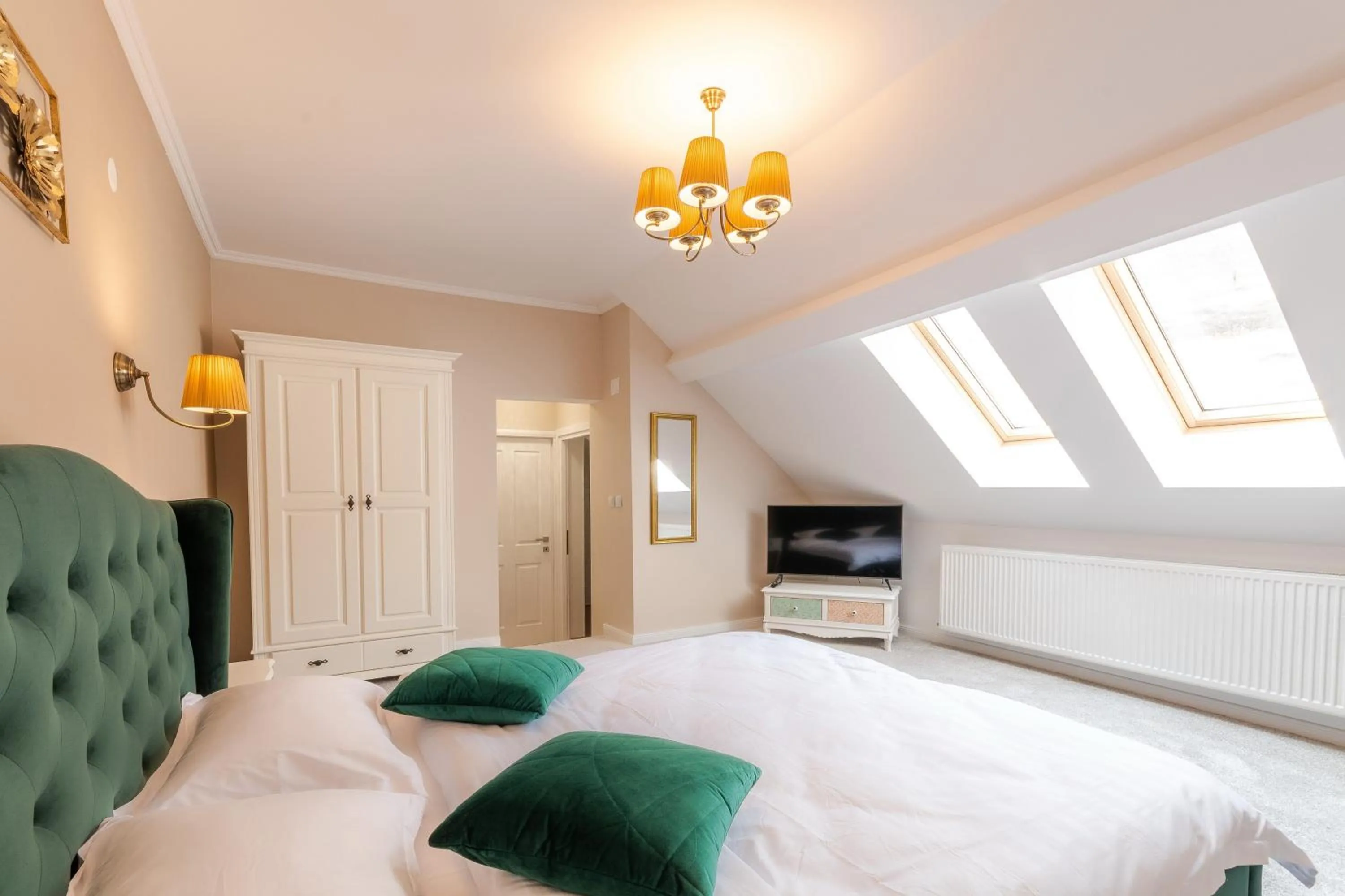 Bed in Dallure House Boutique Brasov