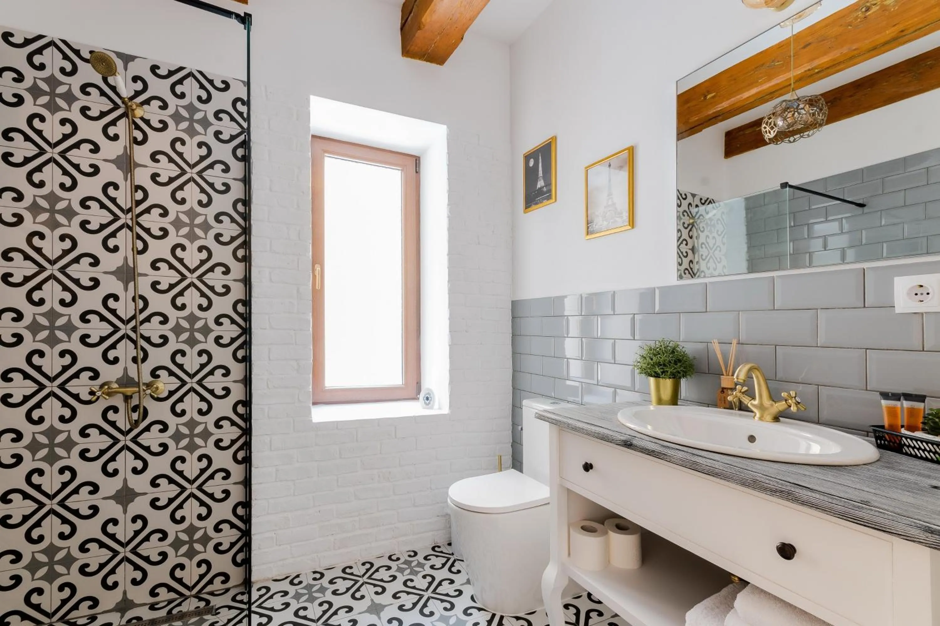 Bathroom in Dallure House Boutique Brasov