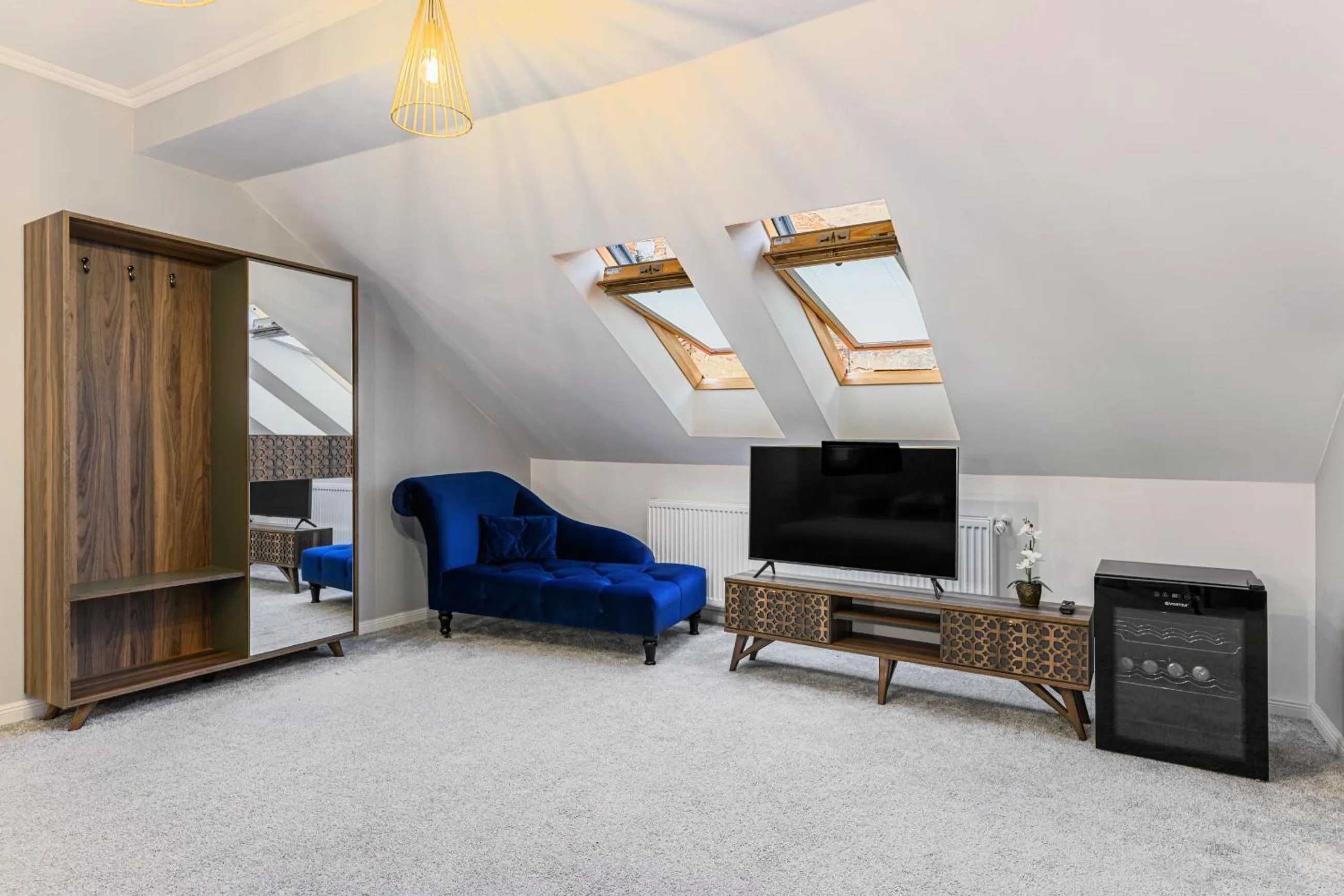 TV and multimedia in Dallure House Boutique Brasov