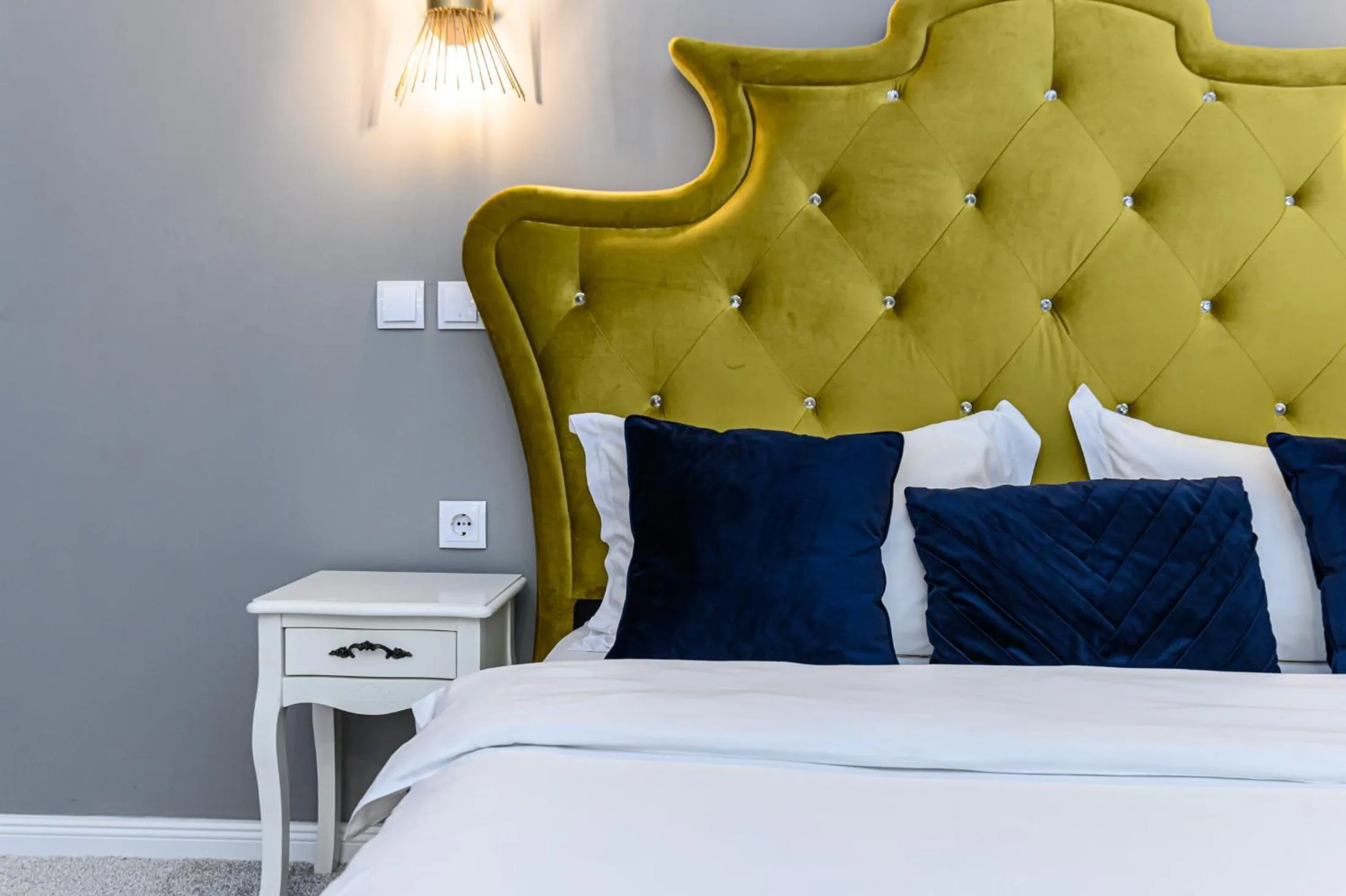 Bed in Dallure House Boutique Brasov