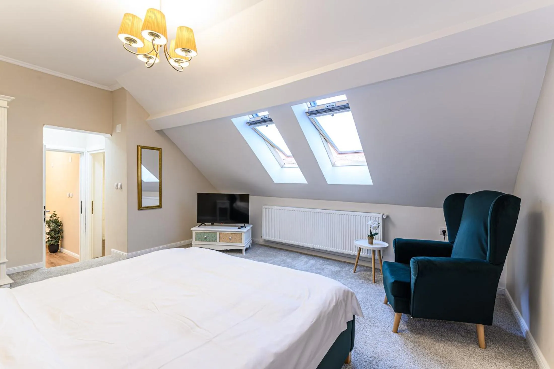 Bed in Dallure House Boutique Brasov