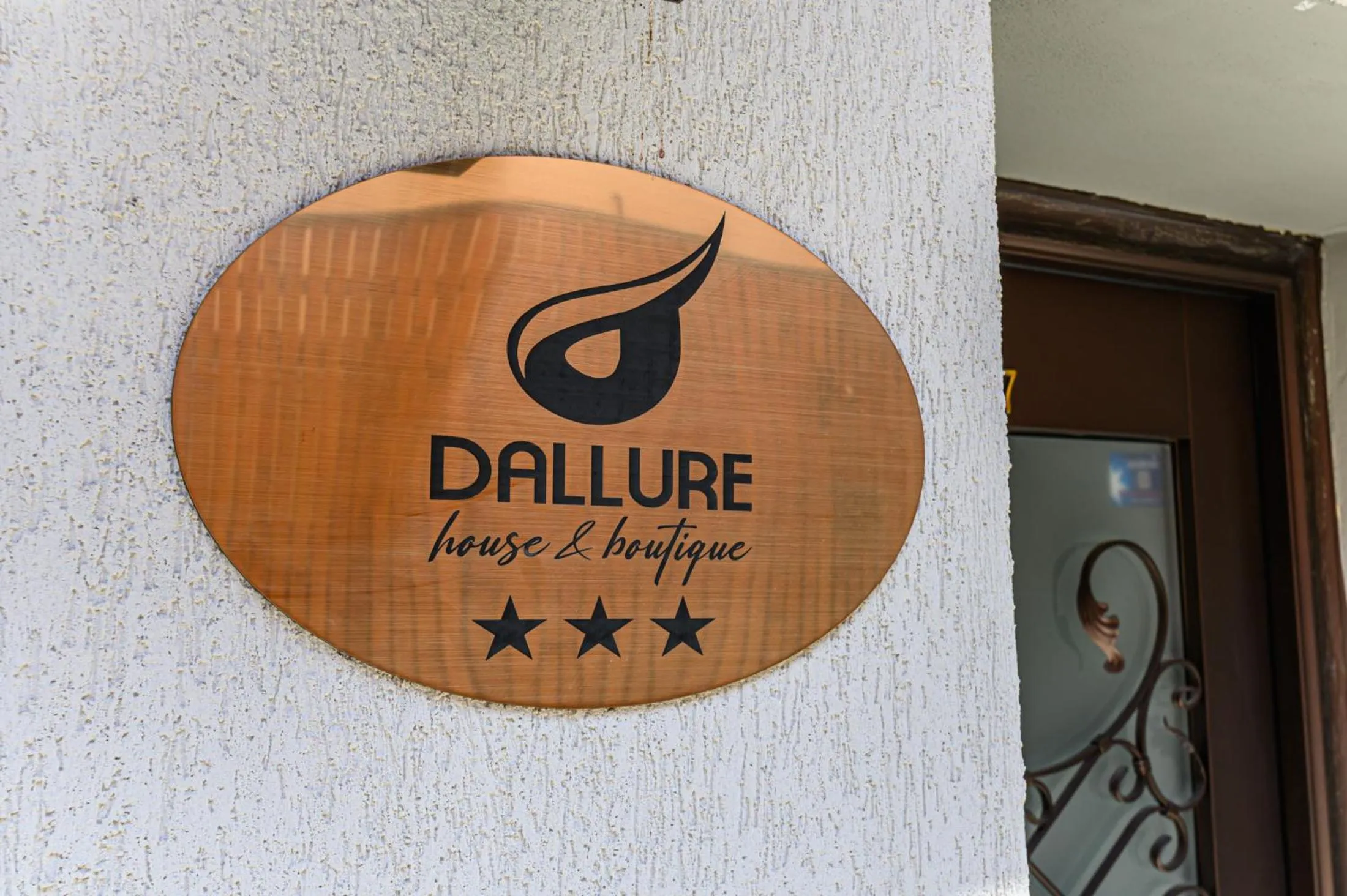Property logo or sign in Dallure House Boutique Brasov