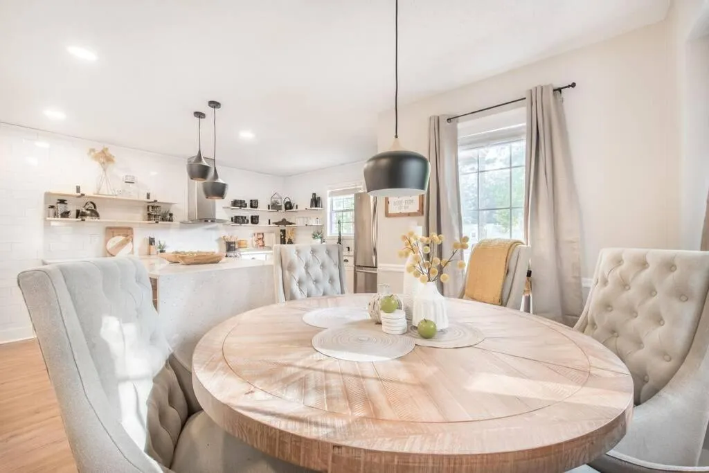 Stylish & Spacious Home Near ATL