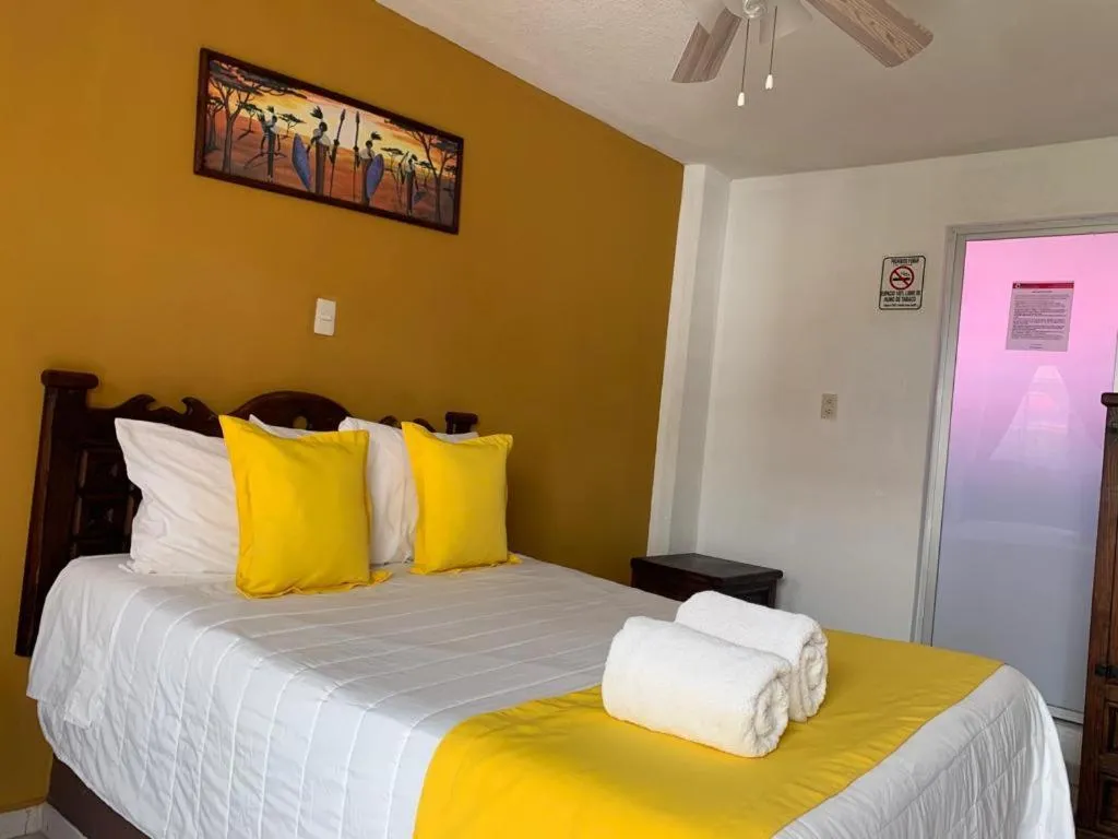 Property building, Bed in Hotel Muñoz de Luna