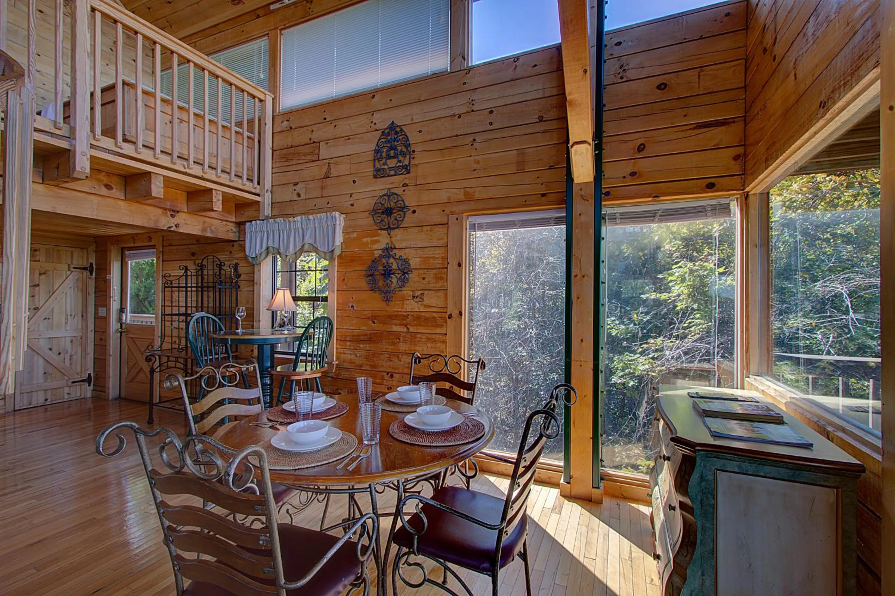 Stairway · Stunning Cabin in the Stars- 100mile views!