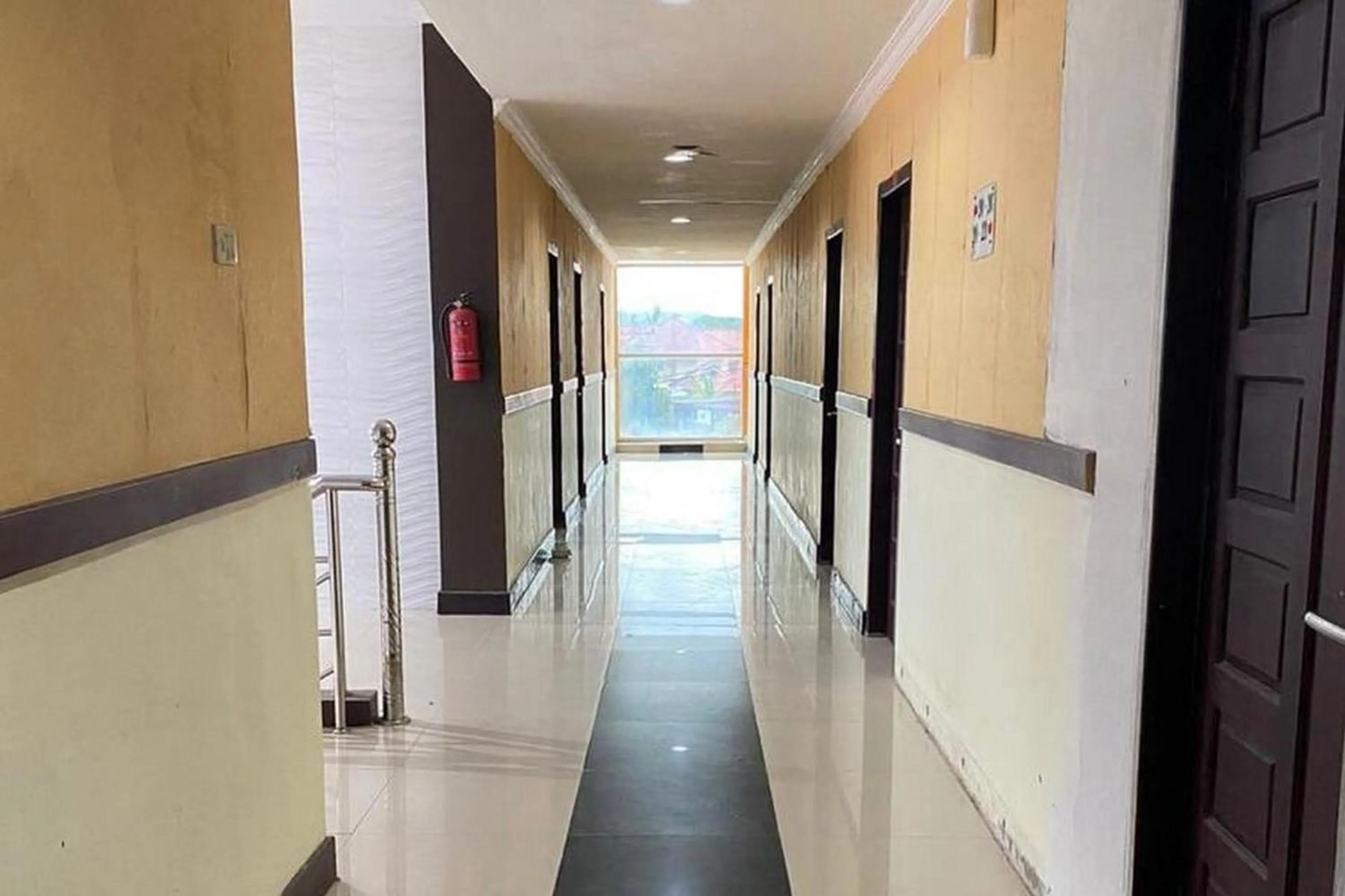 RedDoorz Plus Syariah @ Jalan Syiah Kuala Banda Aceh