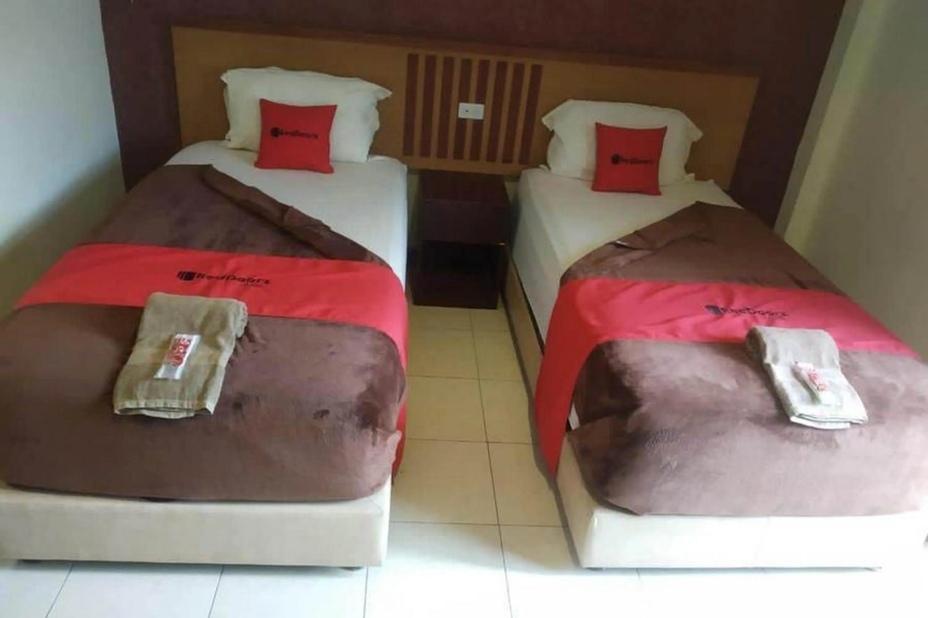 Bed in RedDoorz Plus Syariah @ Jalan Syiah Kuala Banda Aceh