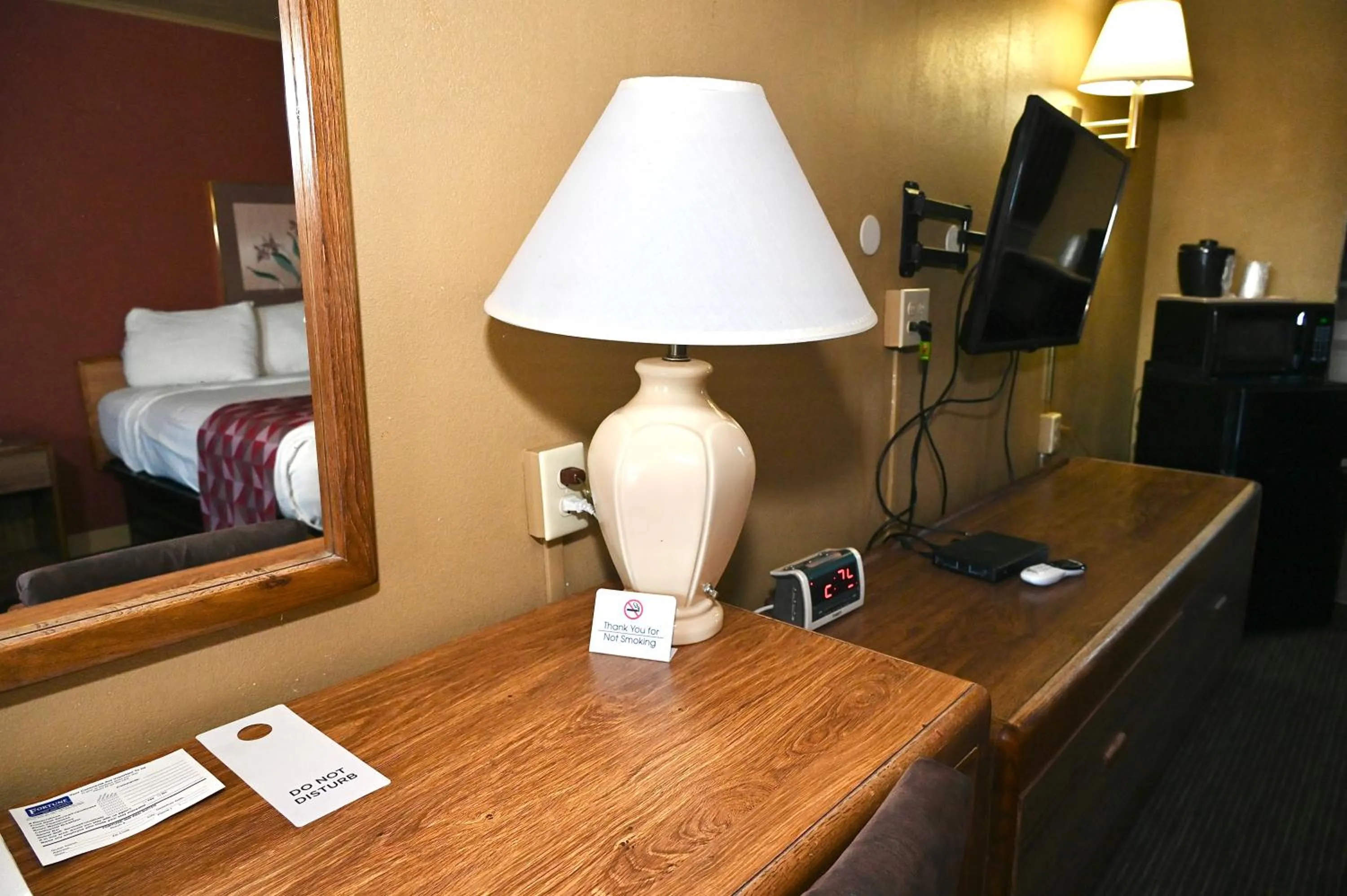 Bed in Fortune Inn & Suites