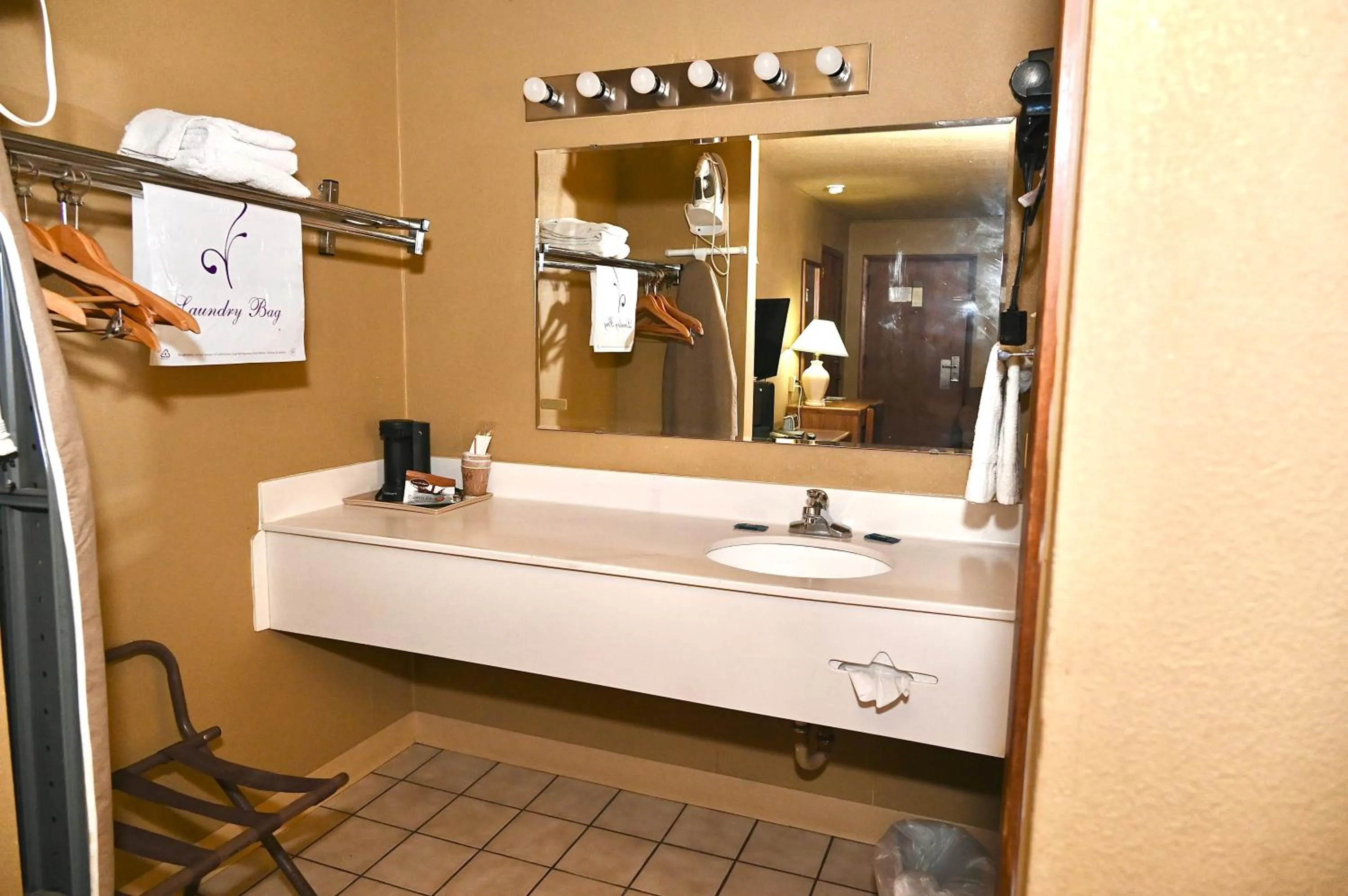 Fortune Inn & Suites