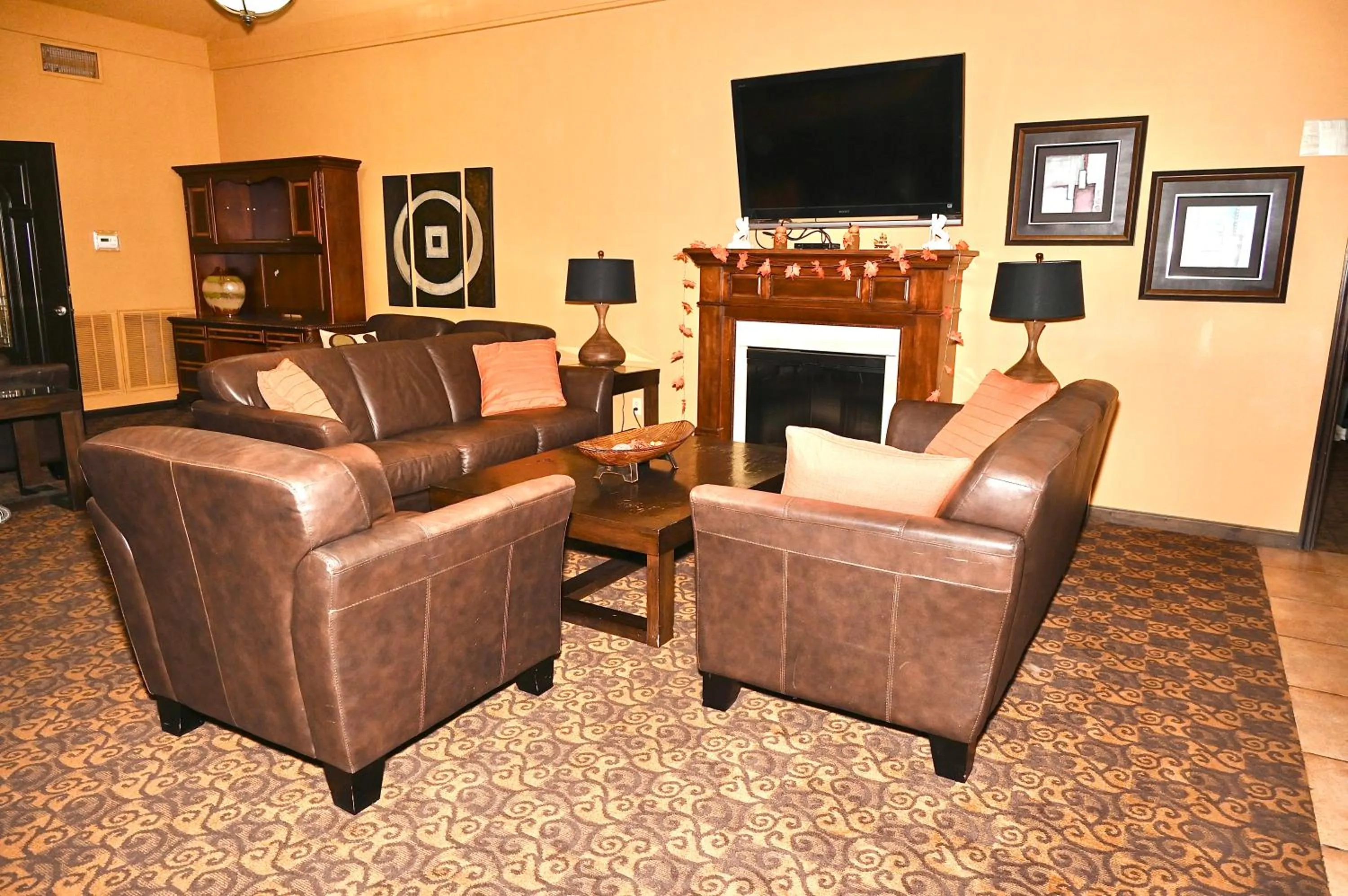 Fortune Inn & Suites