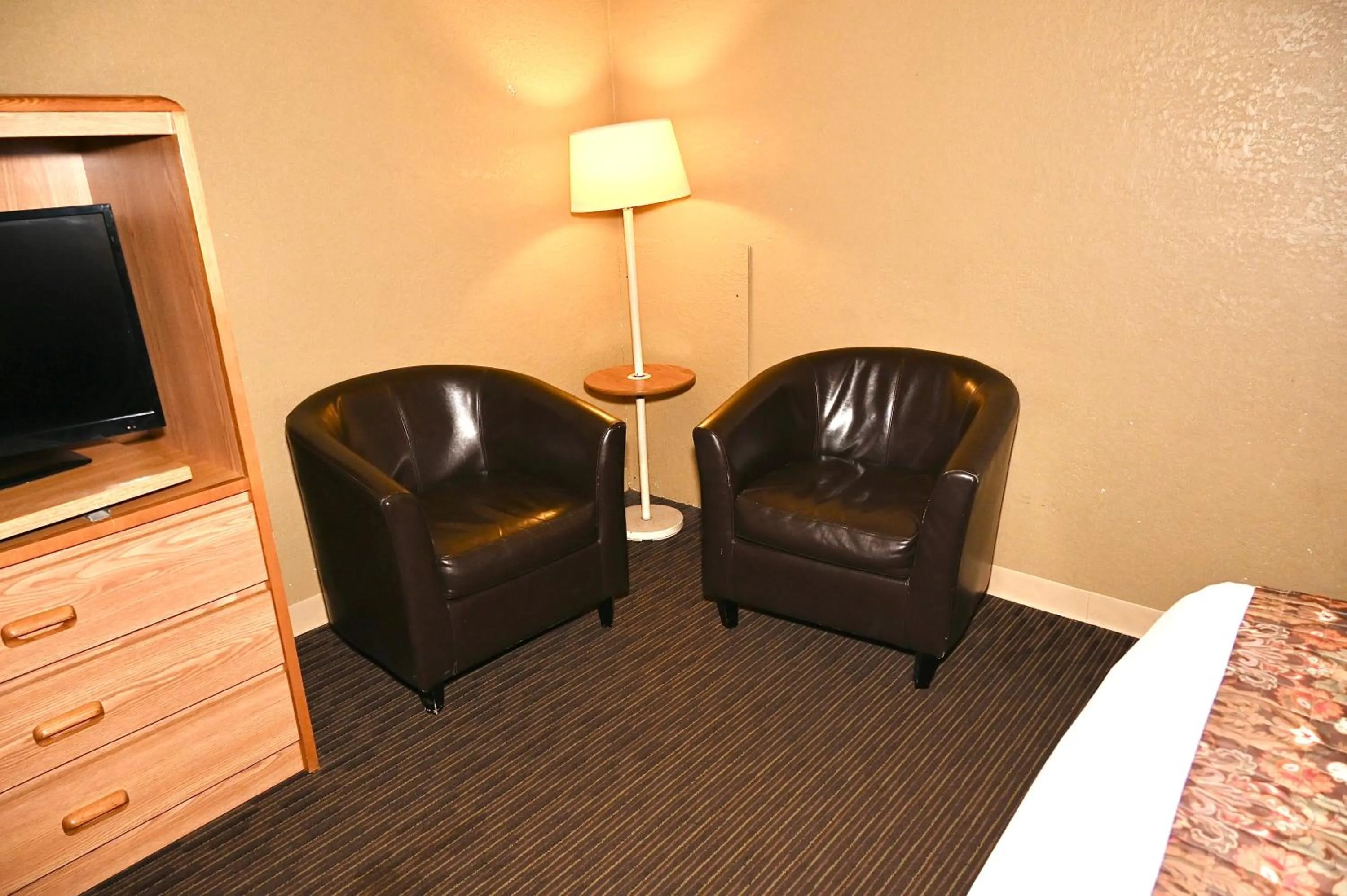 Fortune Inn & Suites