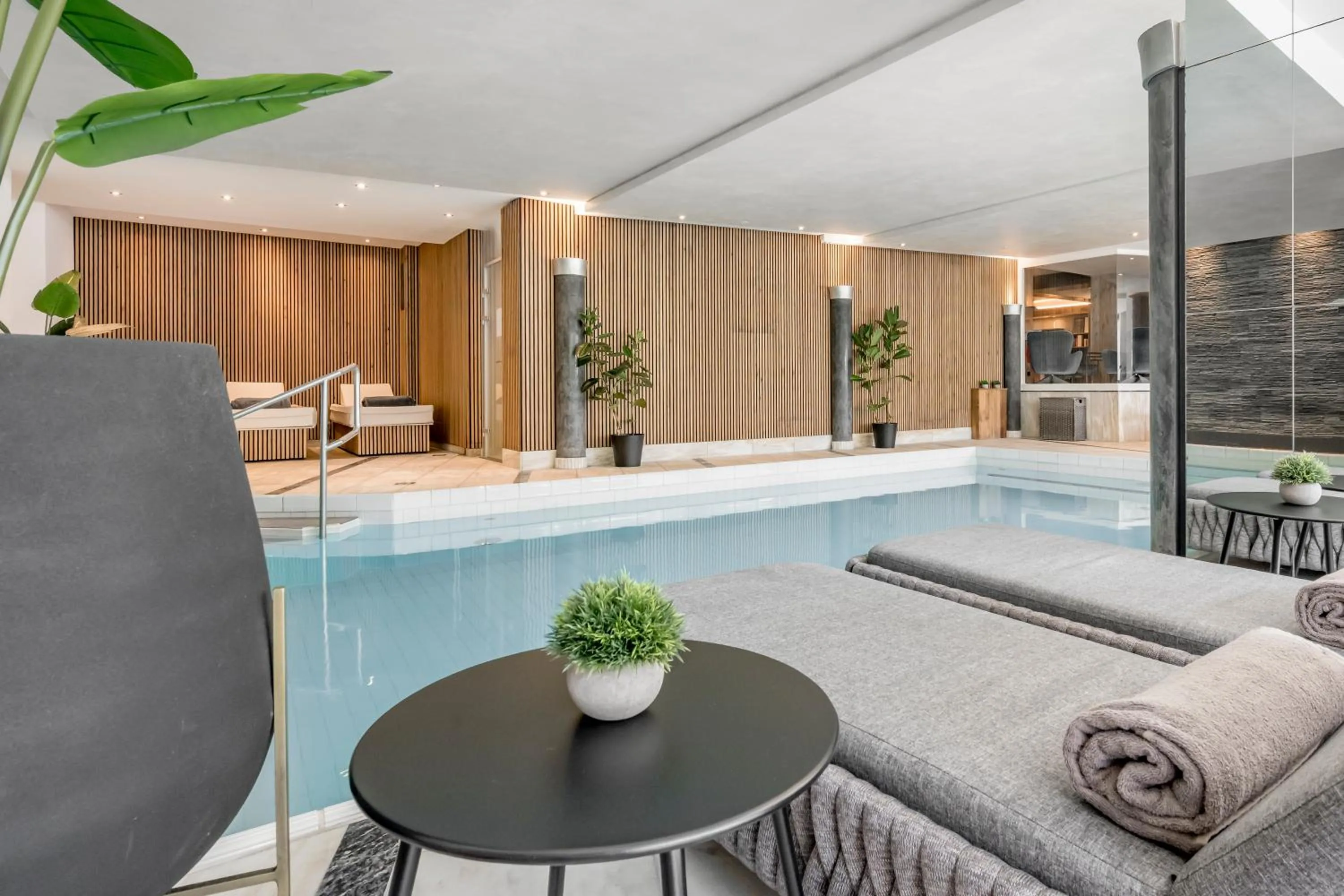 Swimming pool in Natur & Spa Hotel Lärchenhof