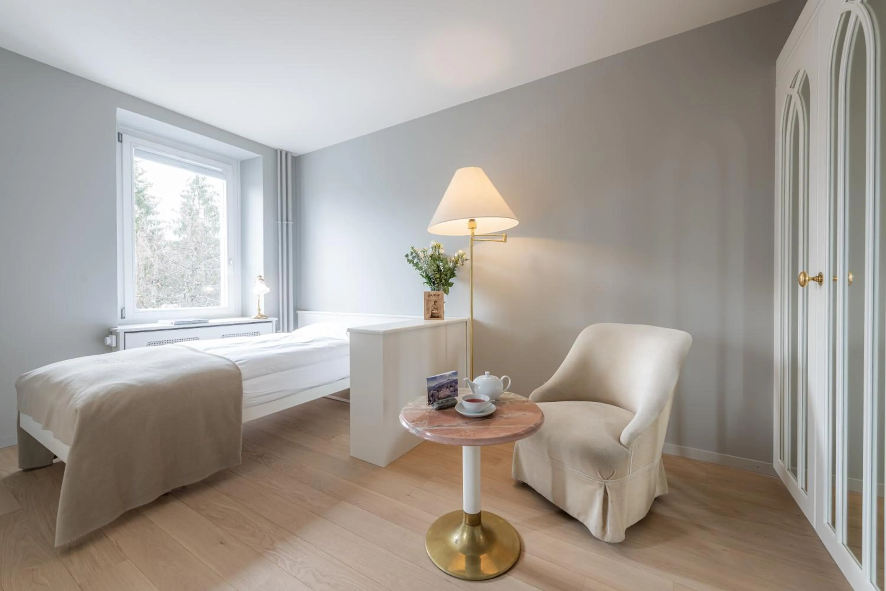 Bedroom, Bed in Romantik Hotel Schweizerhof & Spa Flims