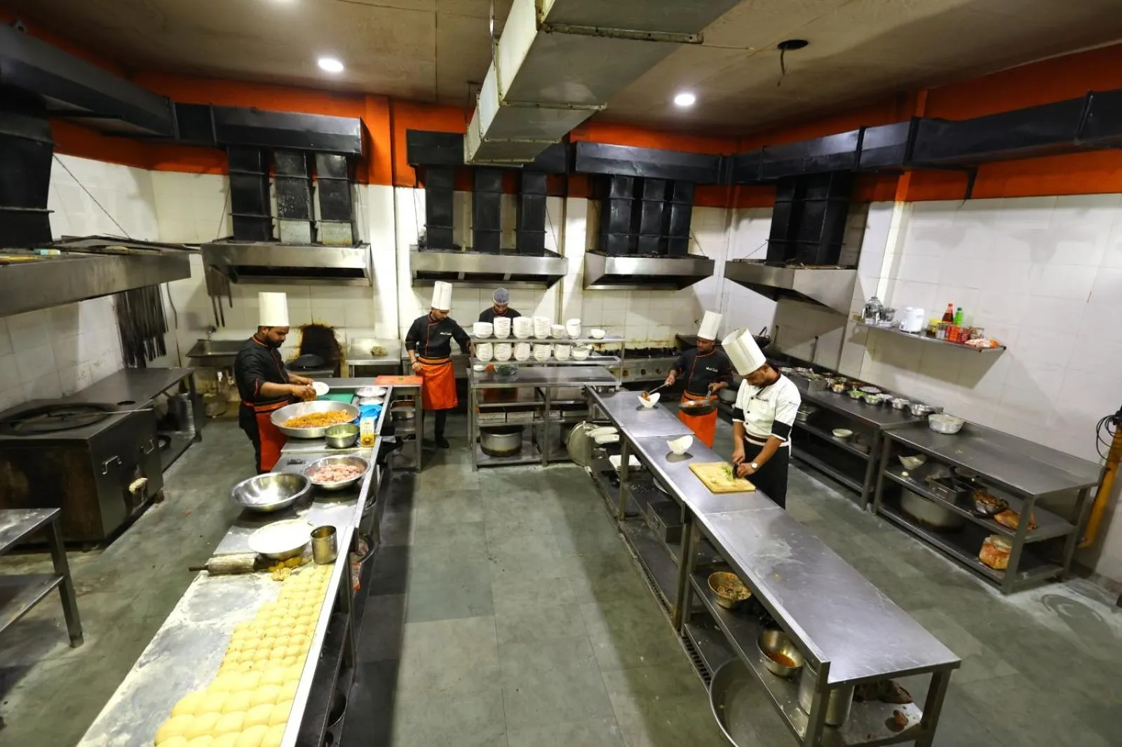 People in Hotel Darbar-E-Khas