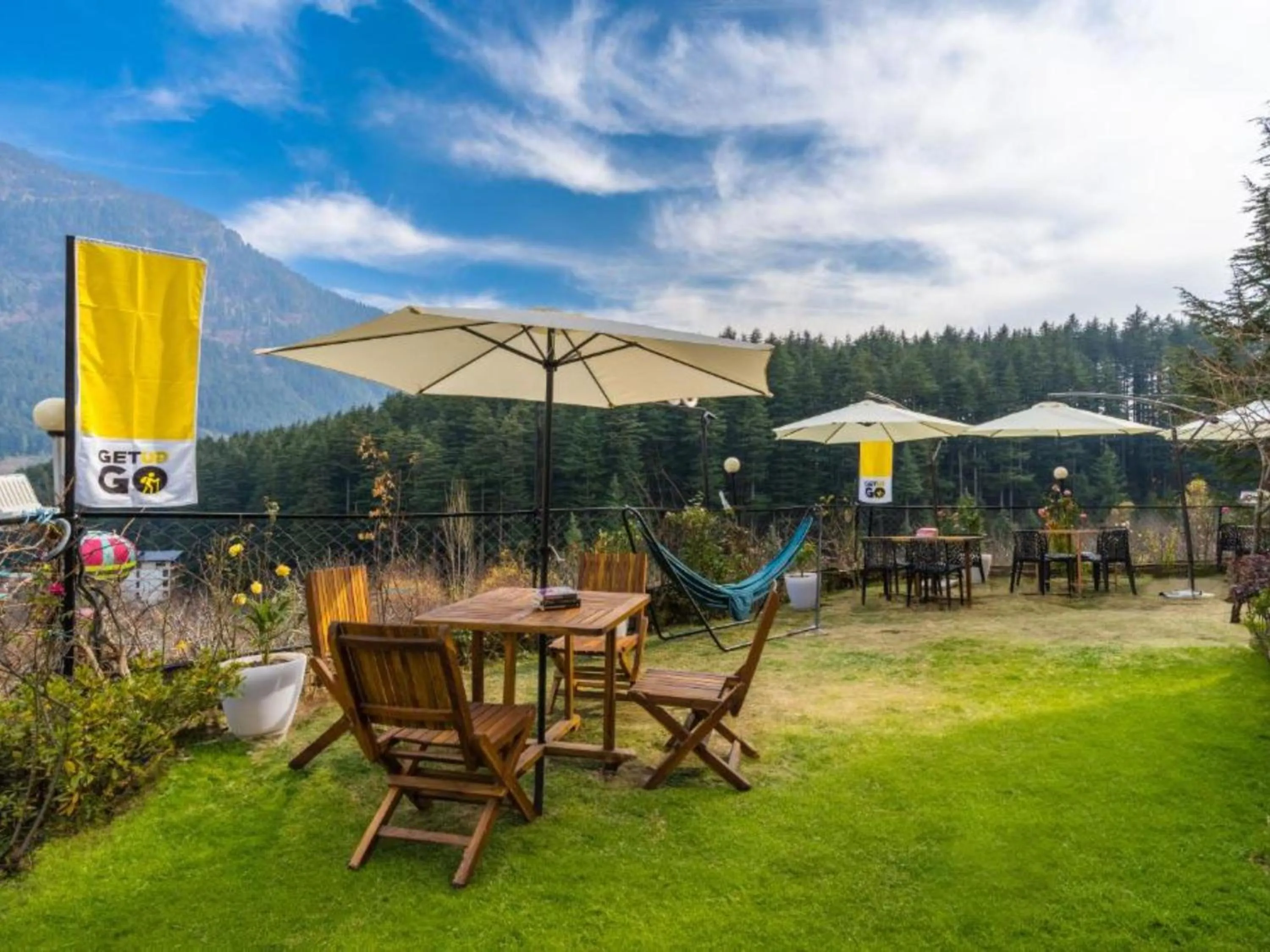 Day in The Hosteller Manali, Old Manali