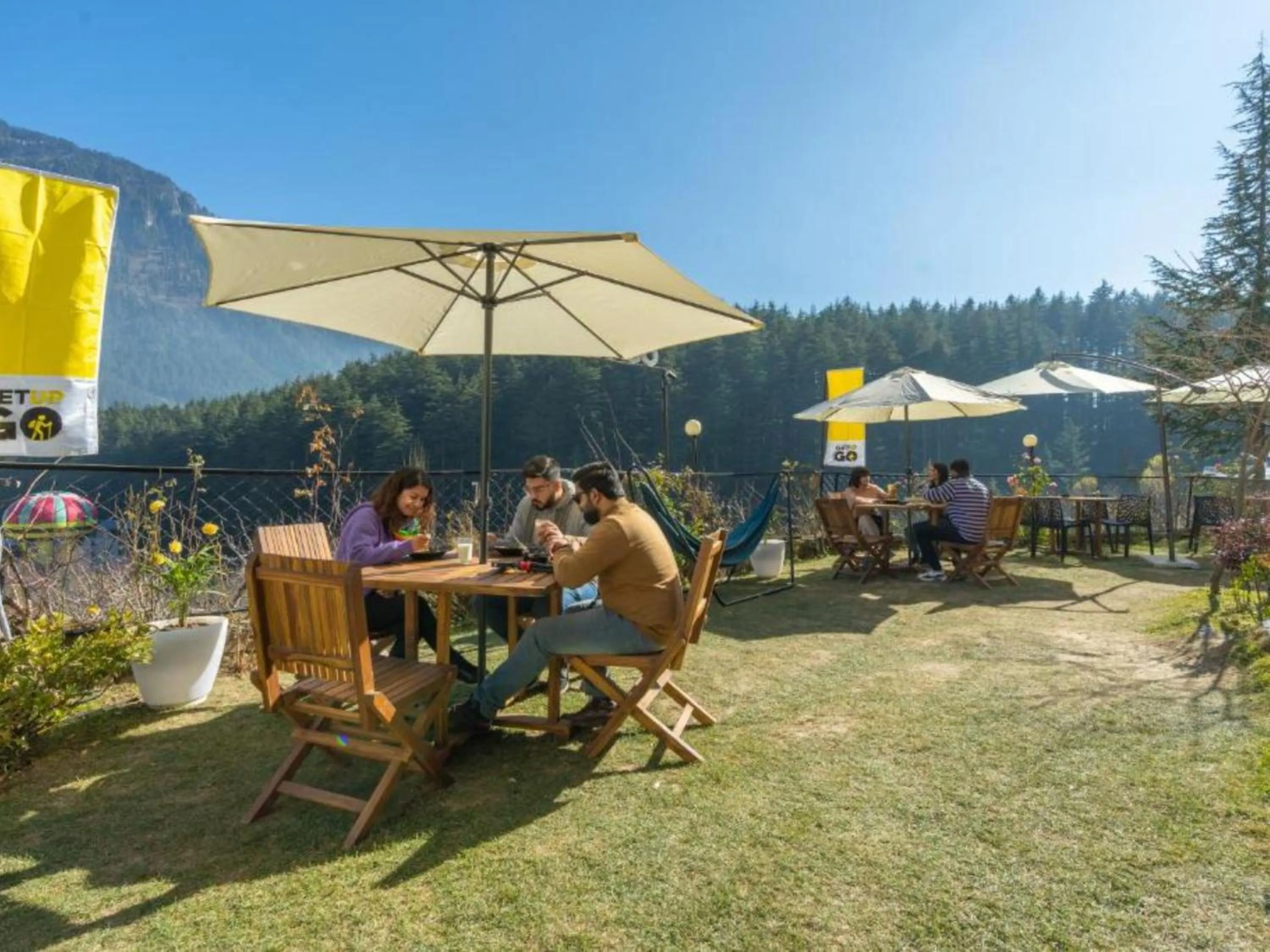 Day in The Hosteller Manali, Old Manali