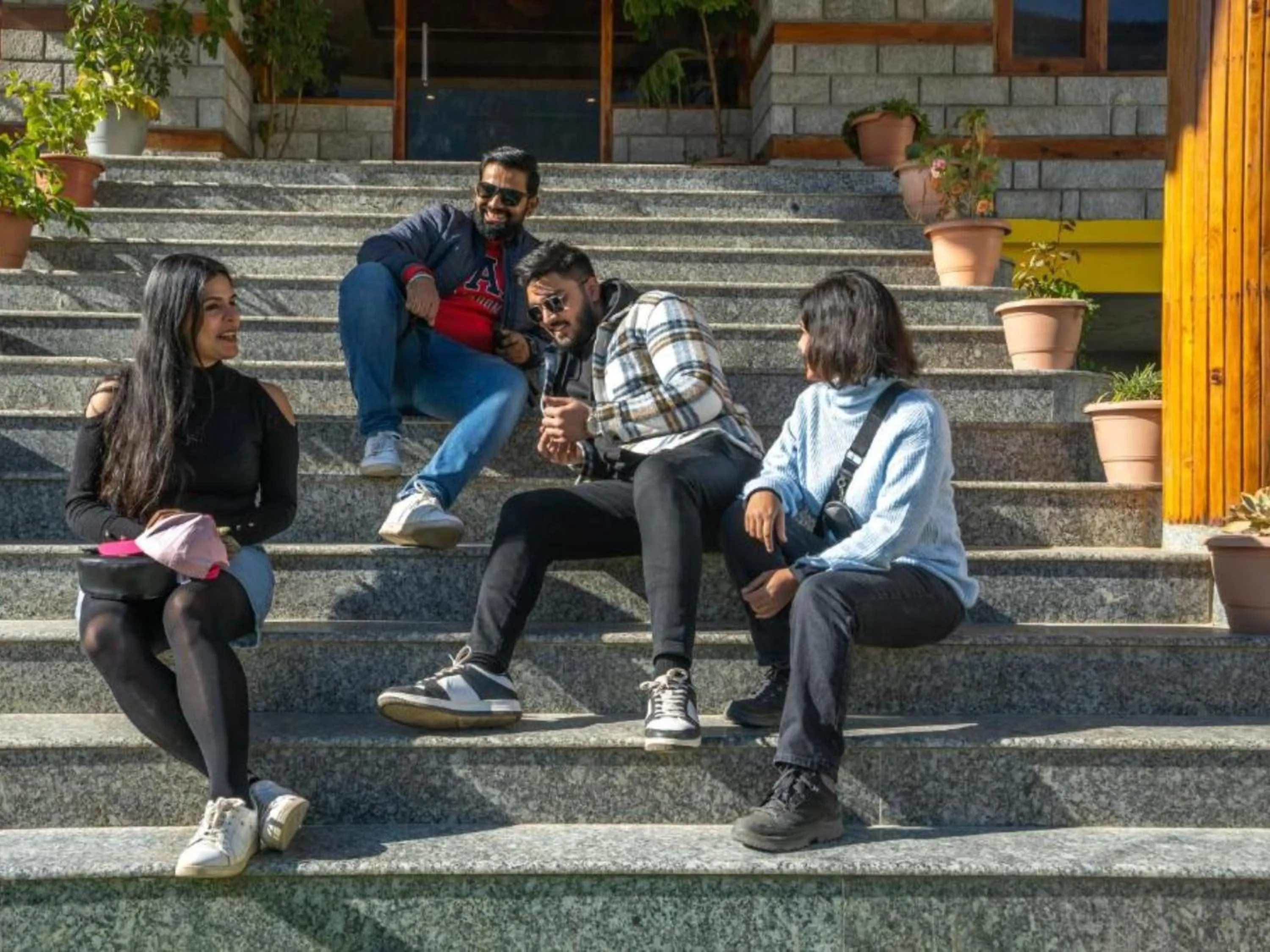 Day in The Hosteller Manali, Old Manali