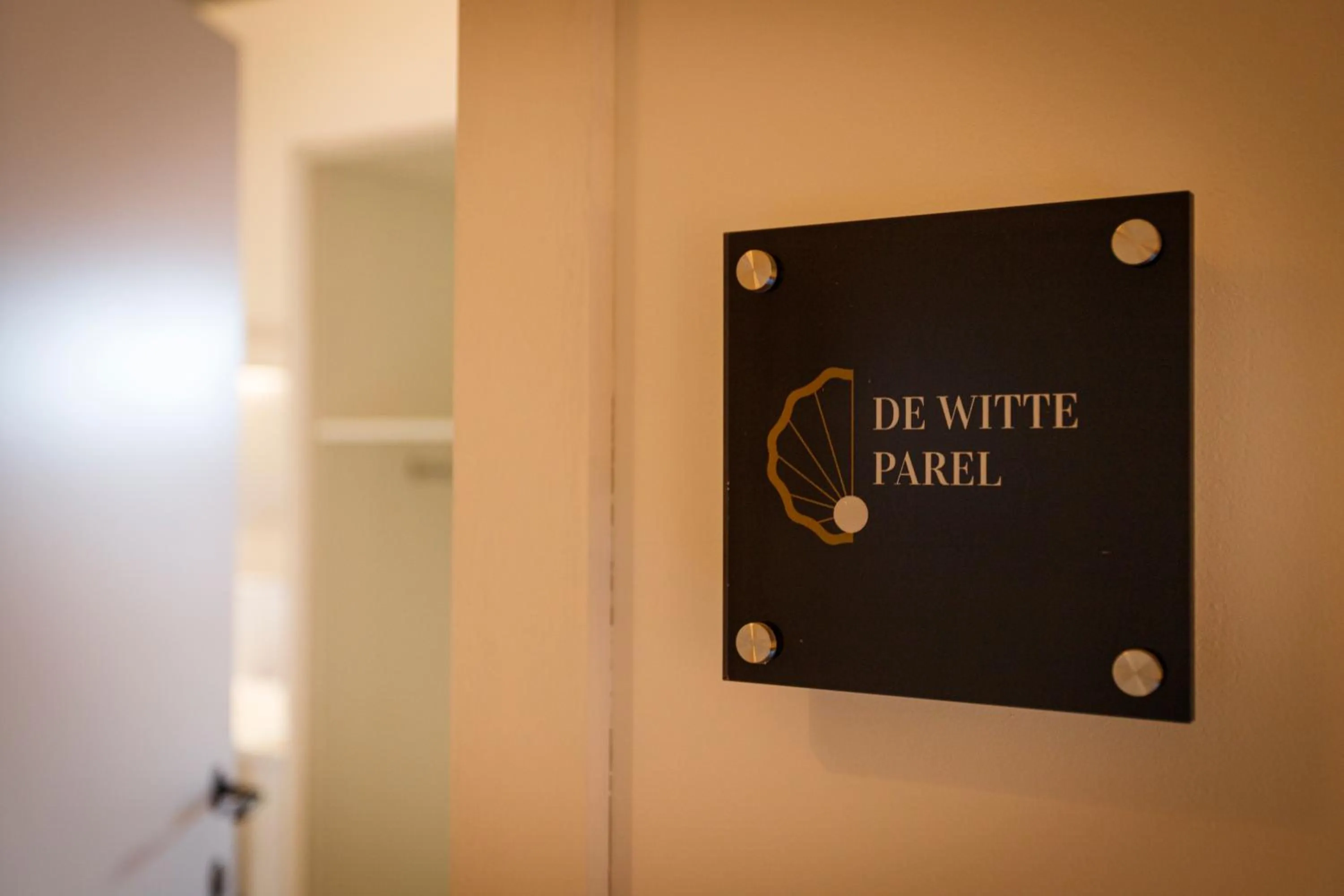 Logo/Certificate/Sign in B&B 'T ZOUTE