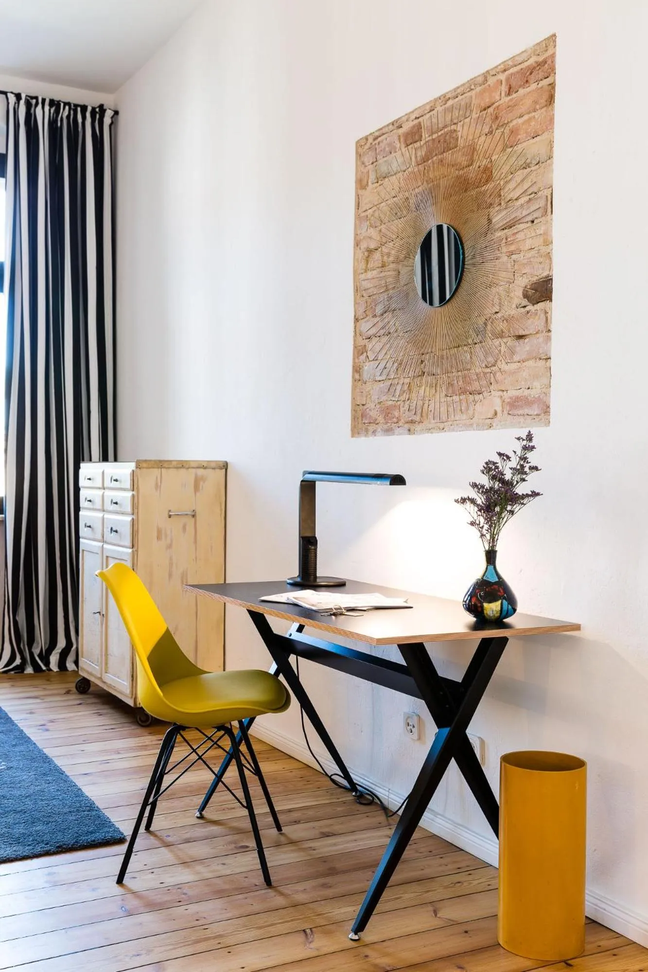 Business facilities in Brilliant Apartments