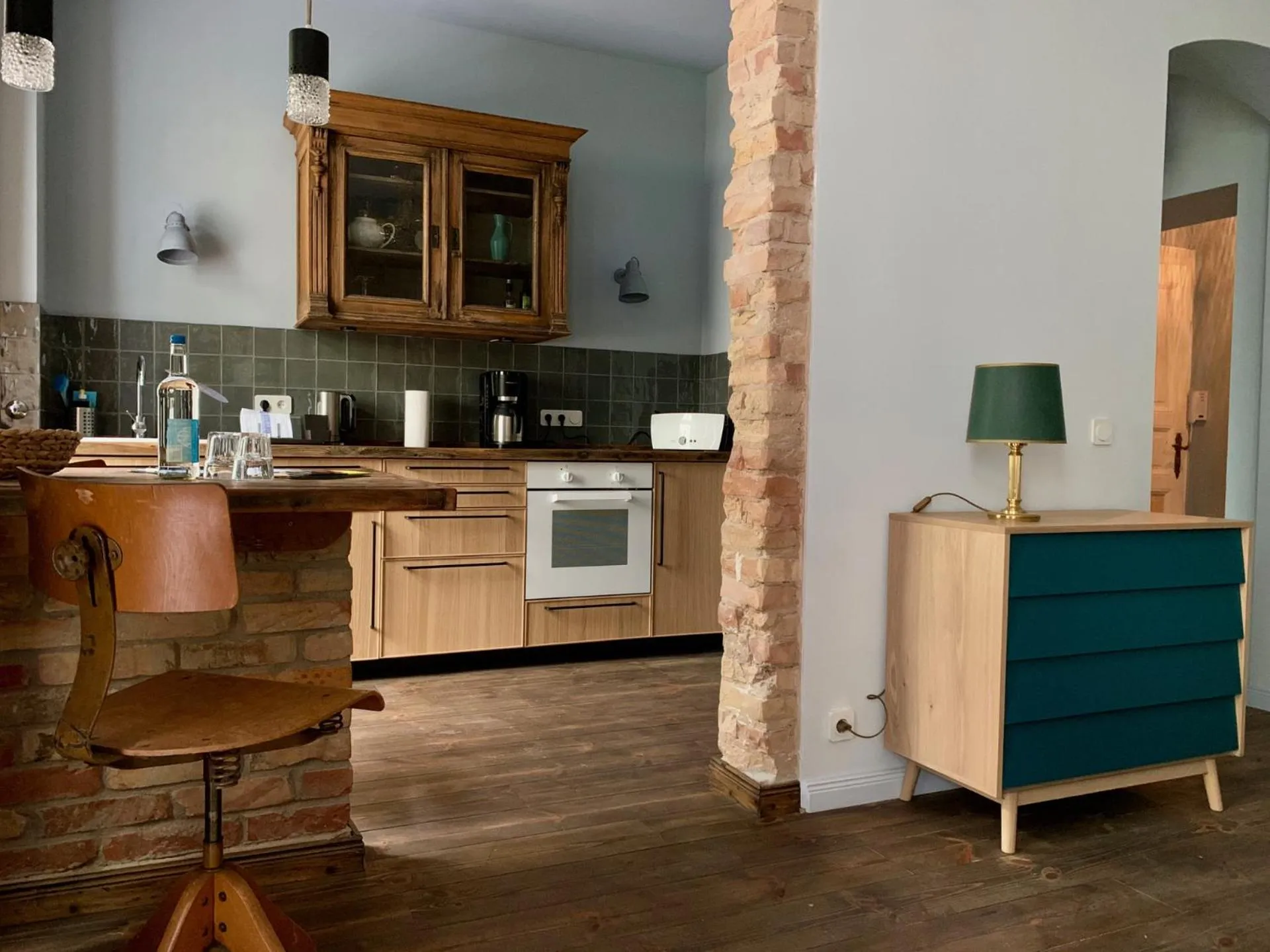 Communal kitchen in Brilliant Apartments