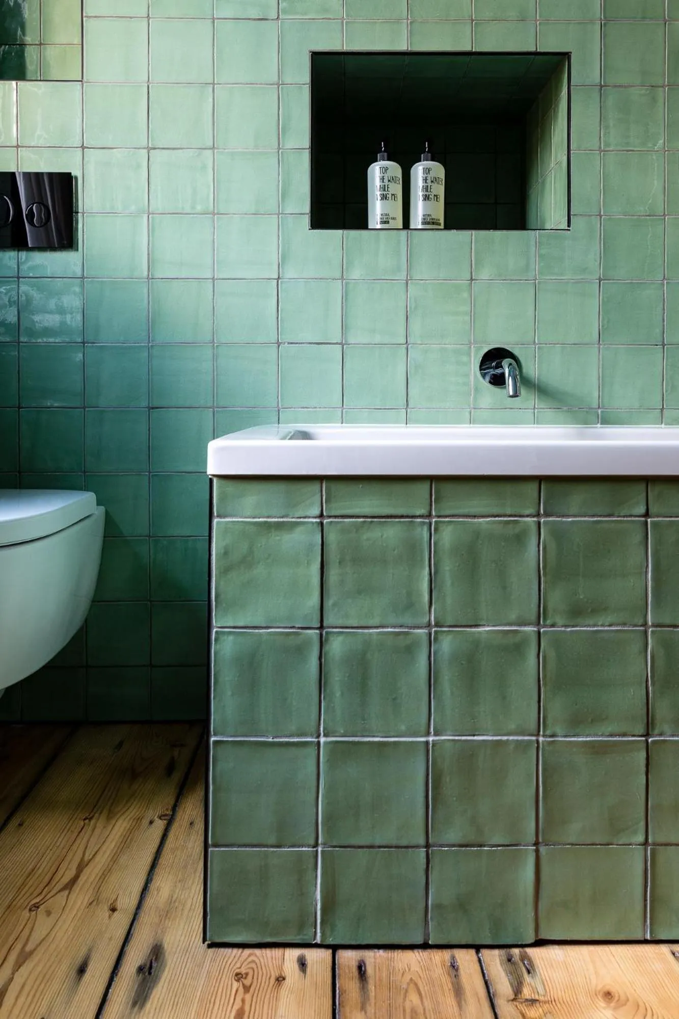 Bathroom in Brilliant Apartments
