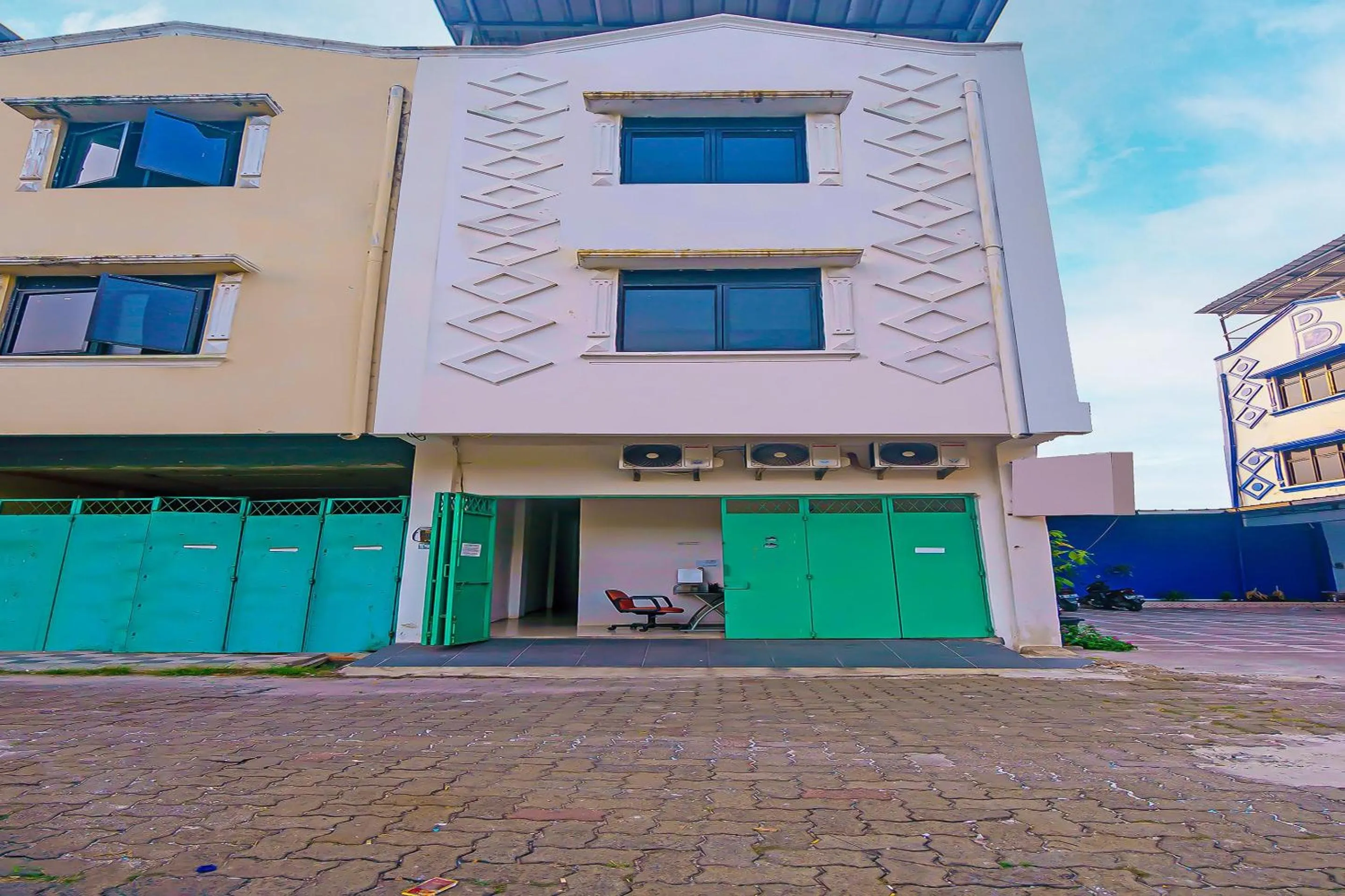 Facade/entrance, Property Building in OYO 92664 Cemara Koja Residence Syariah