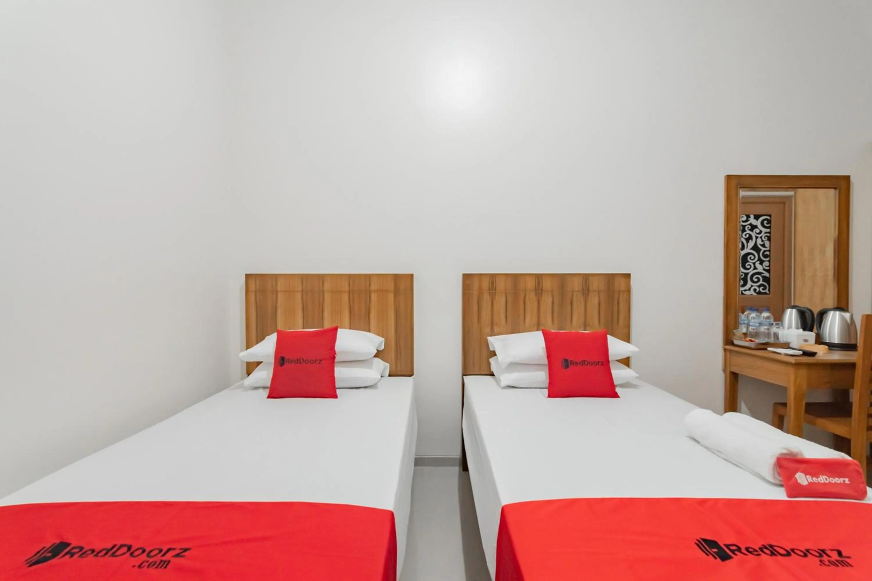 Bed in RedDoorz Syariah Plus @ Perintis Guesthouse Tasikmalaya